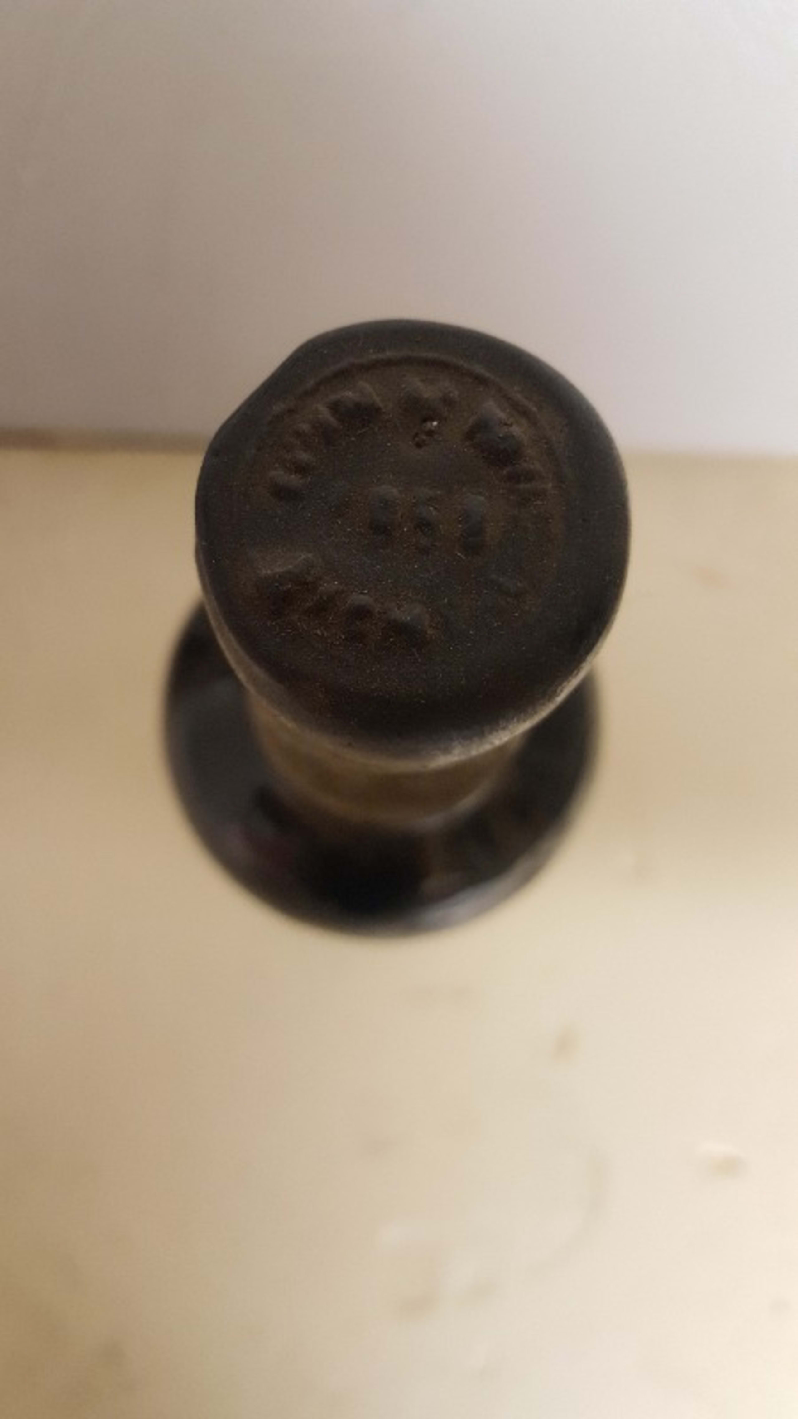 Caps