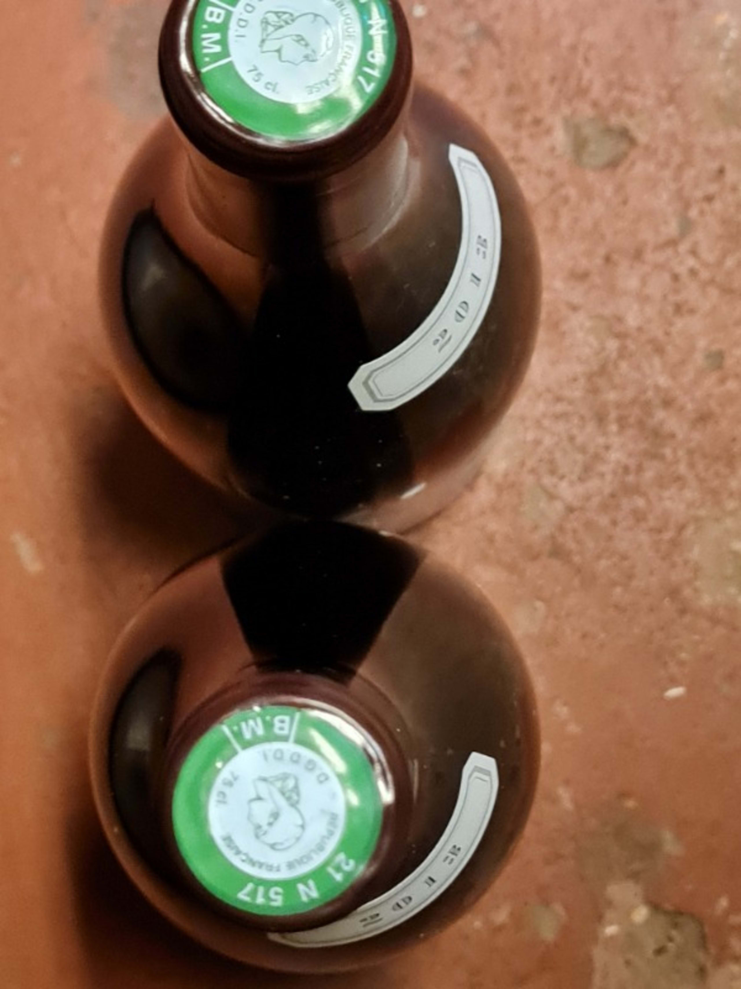 Caps