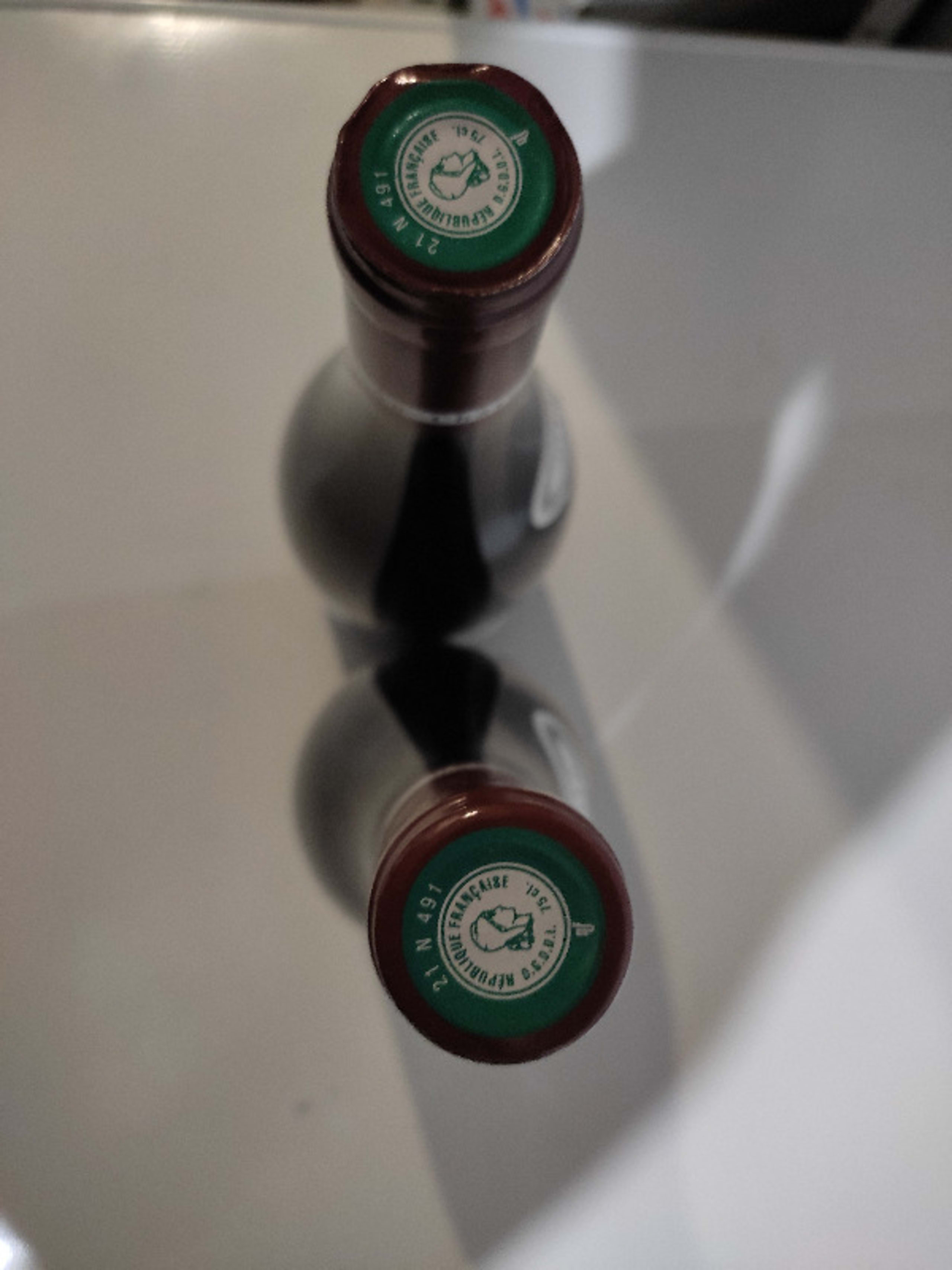 Caps