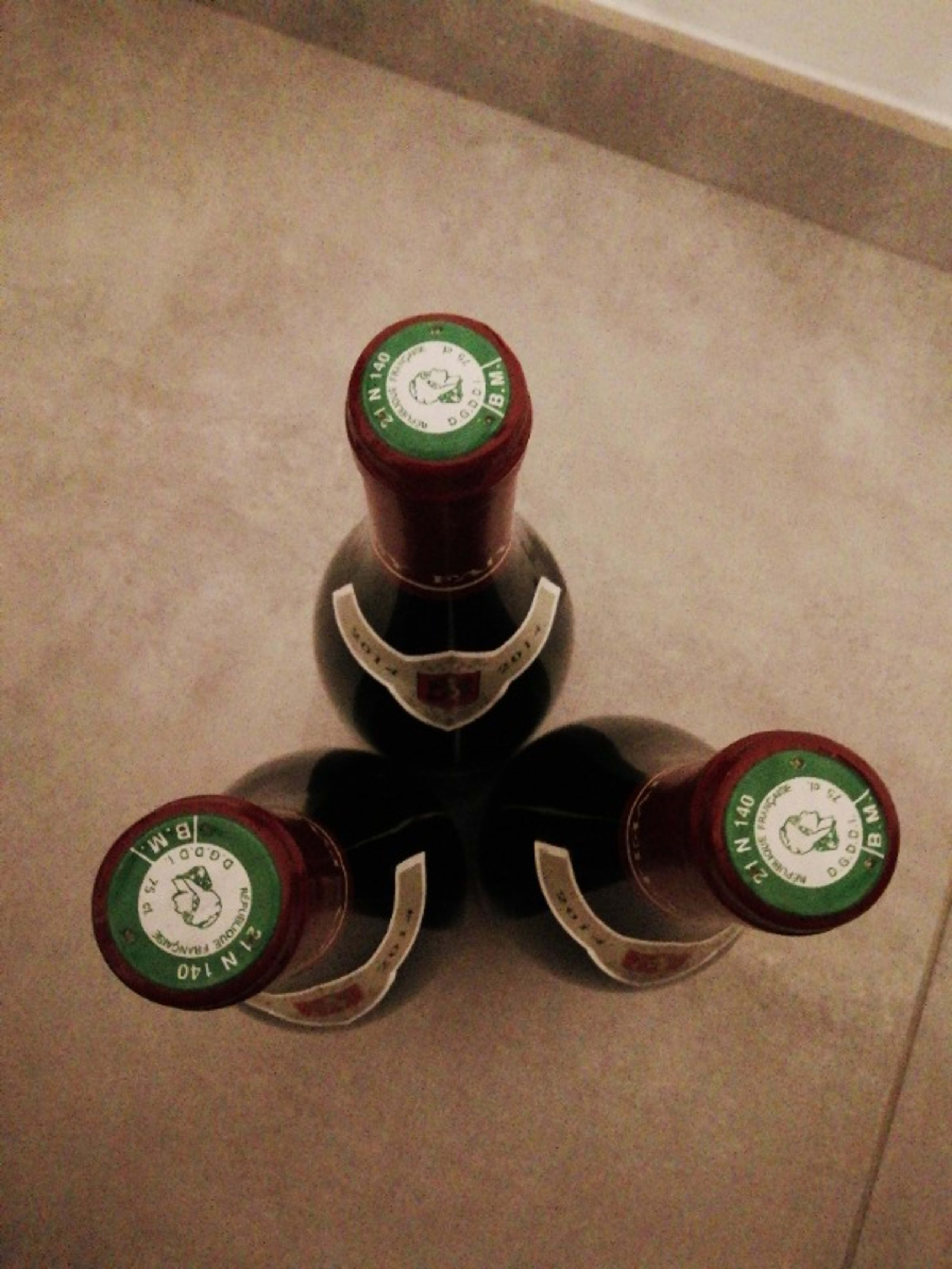 Caps