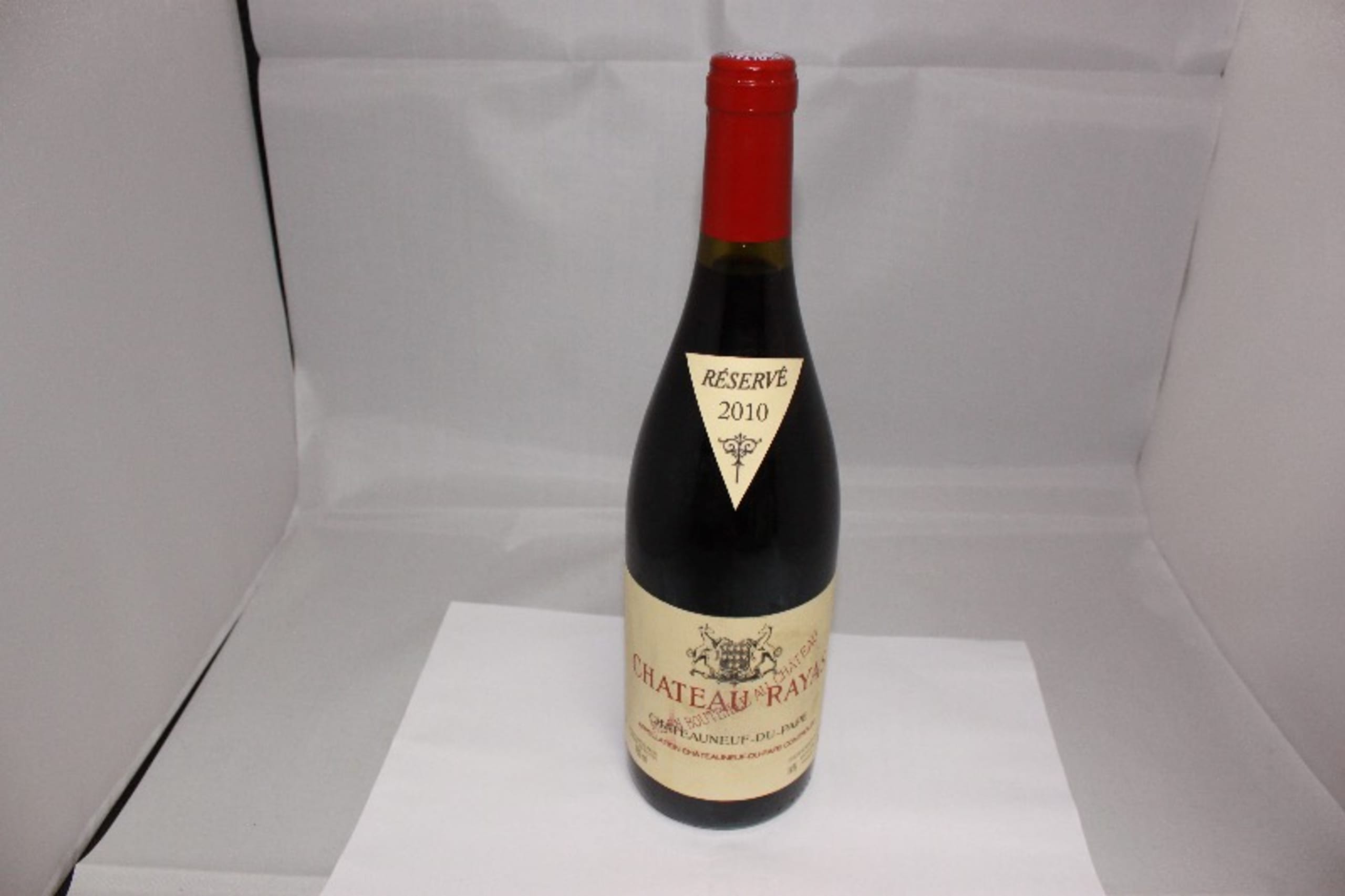 Châteauneuf-du-Pape, CHATEAU RAYAS, REYNAUD, 2010