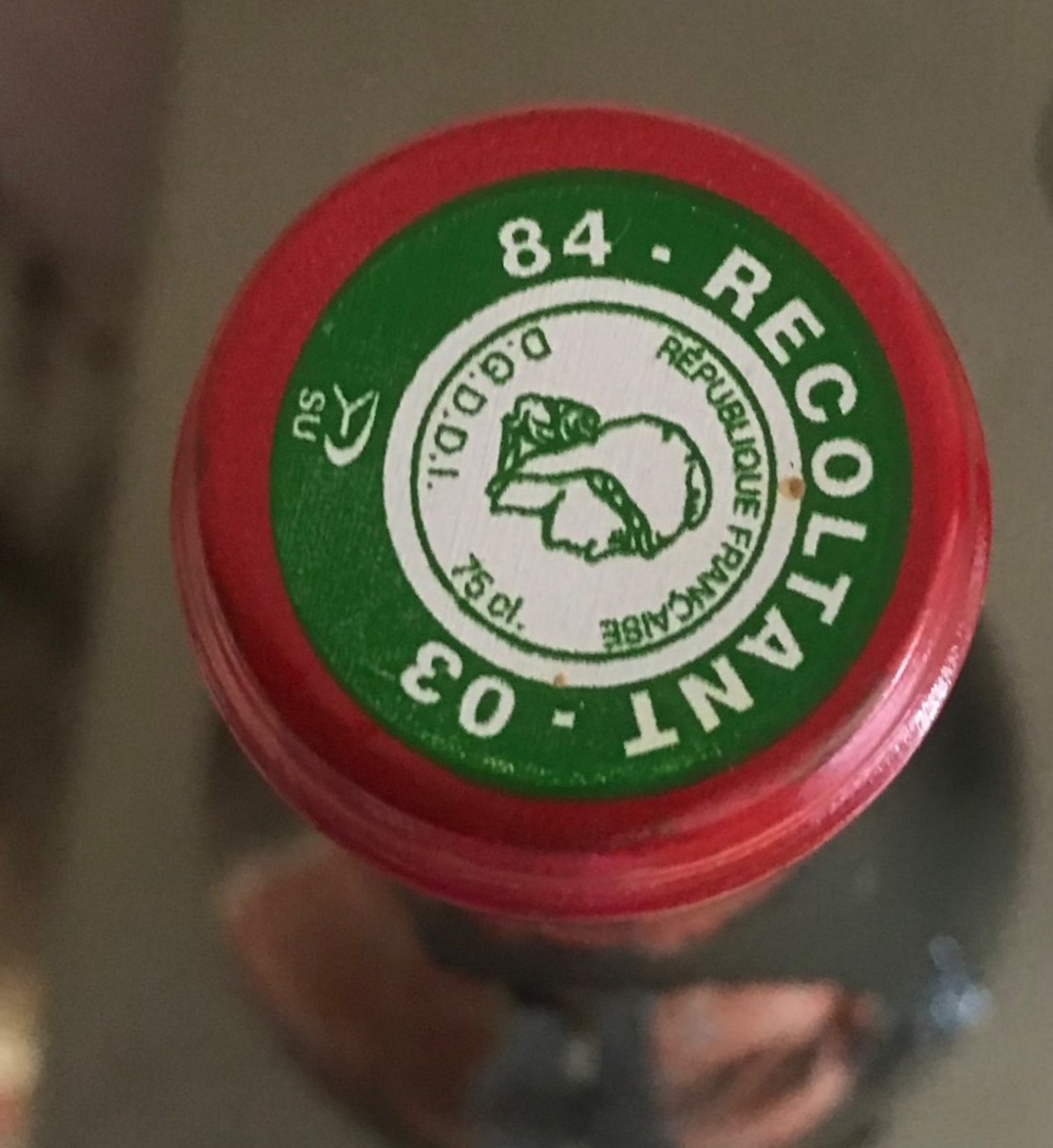 Caps