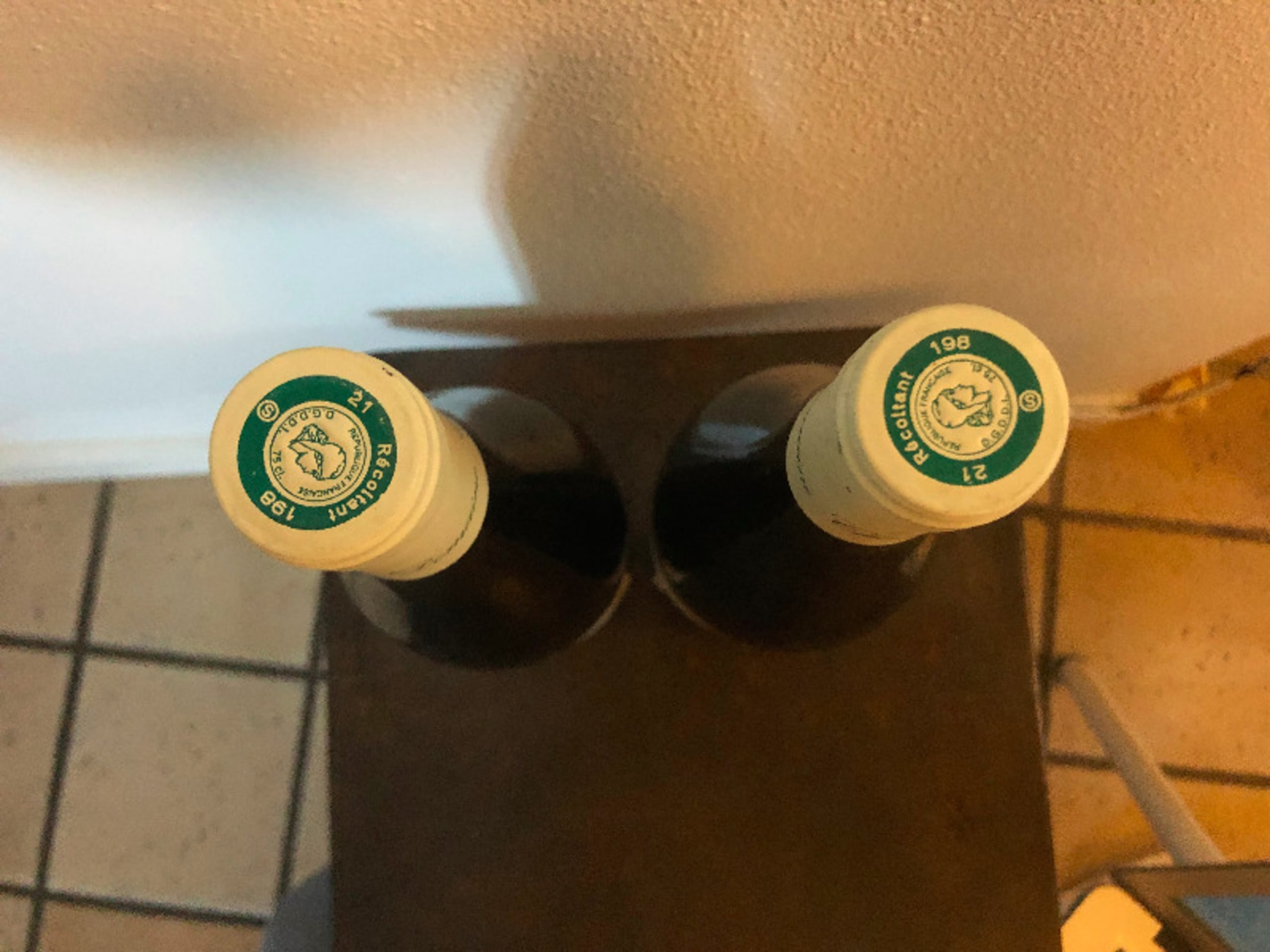 Caps
