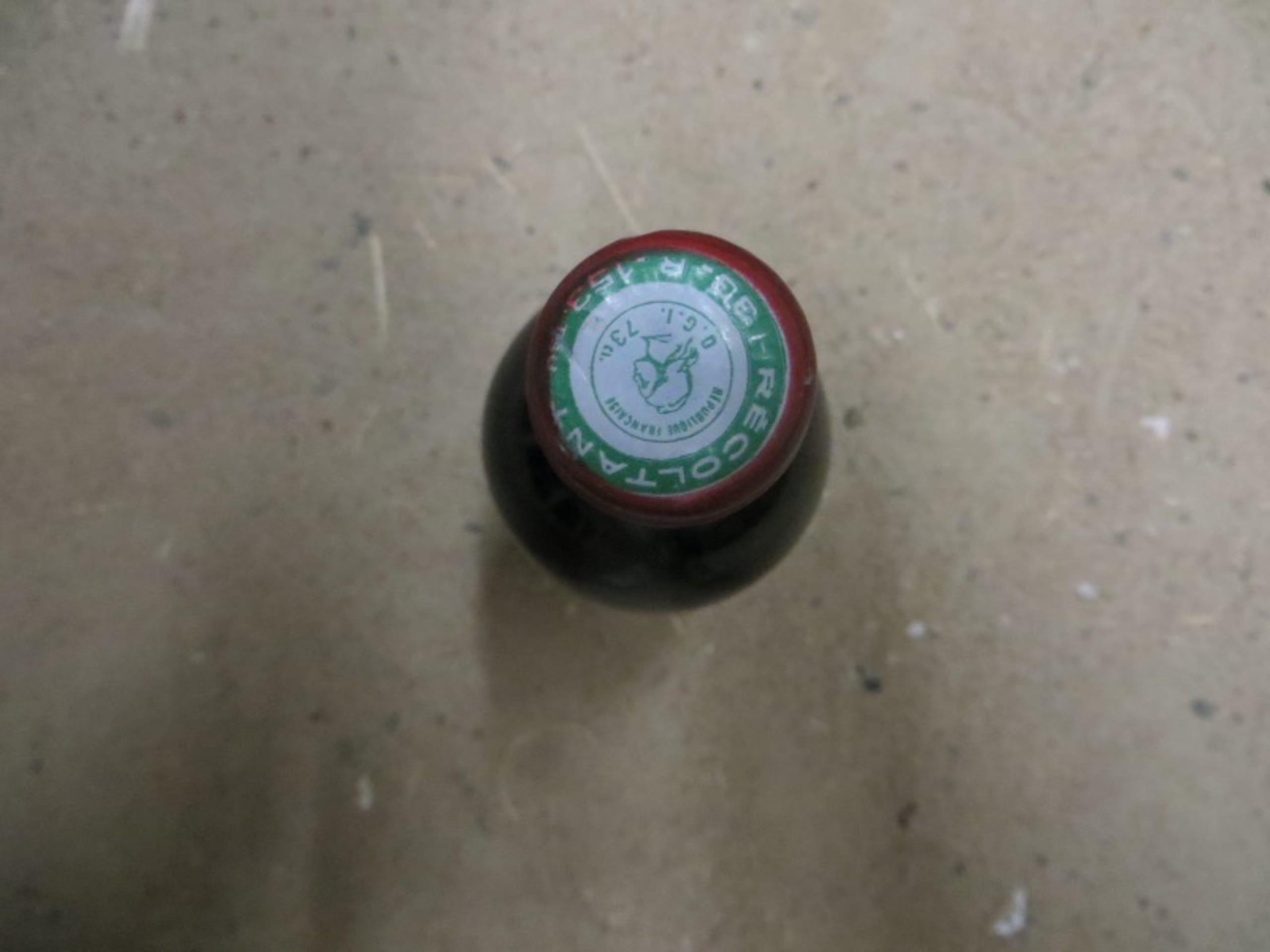 Caps