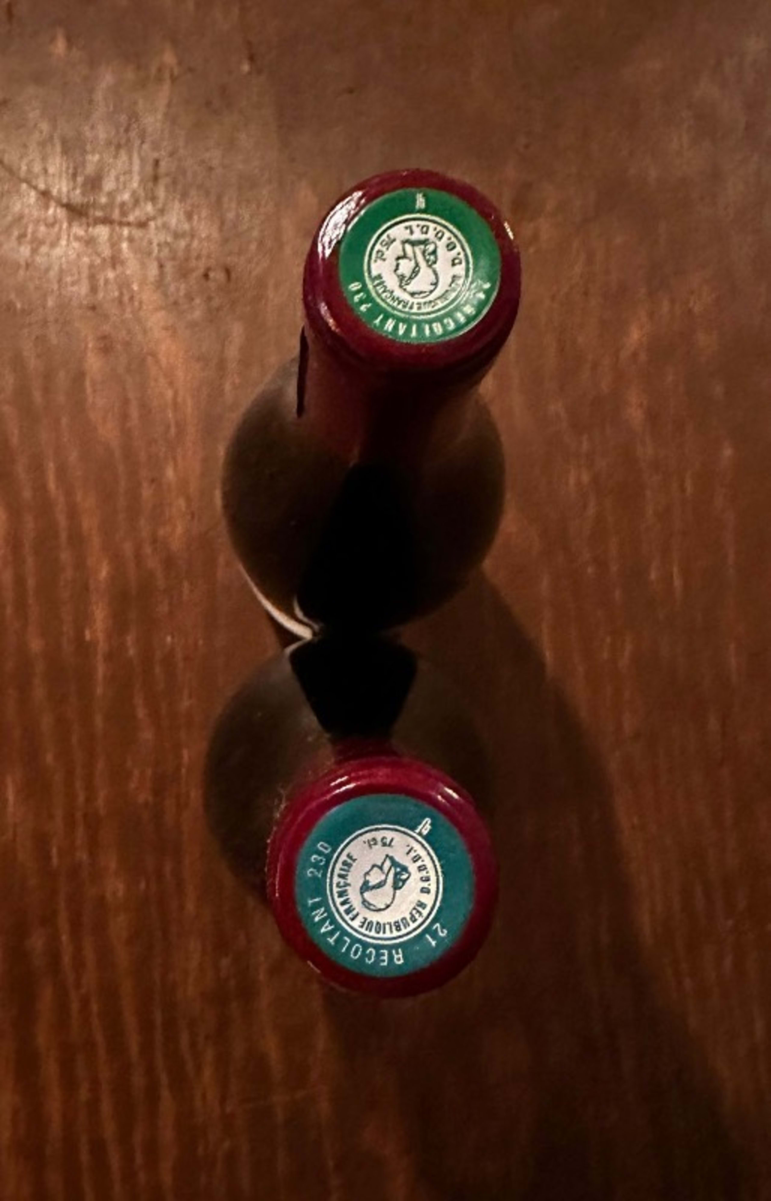 Caps