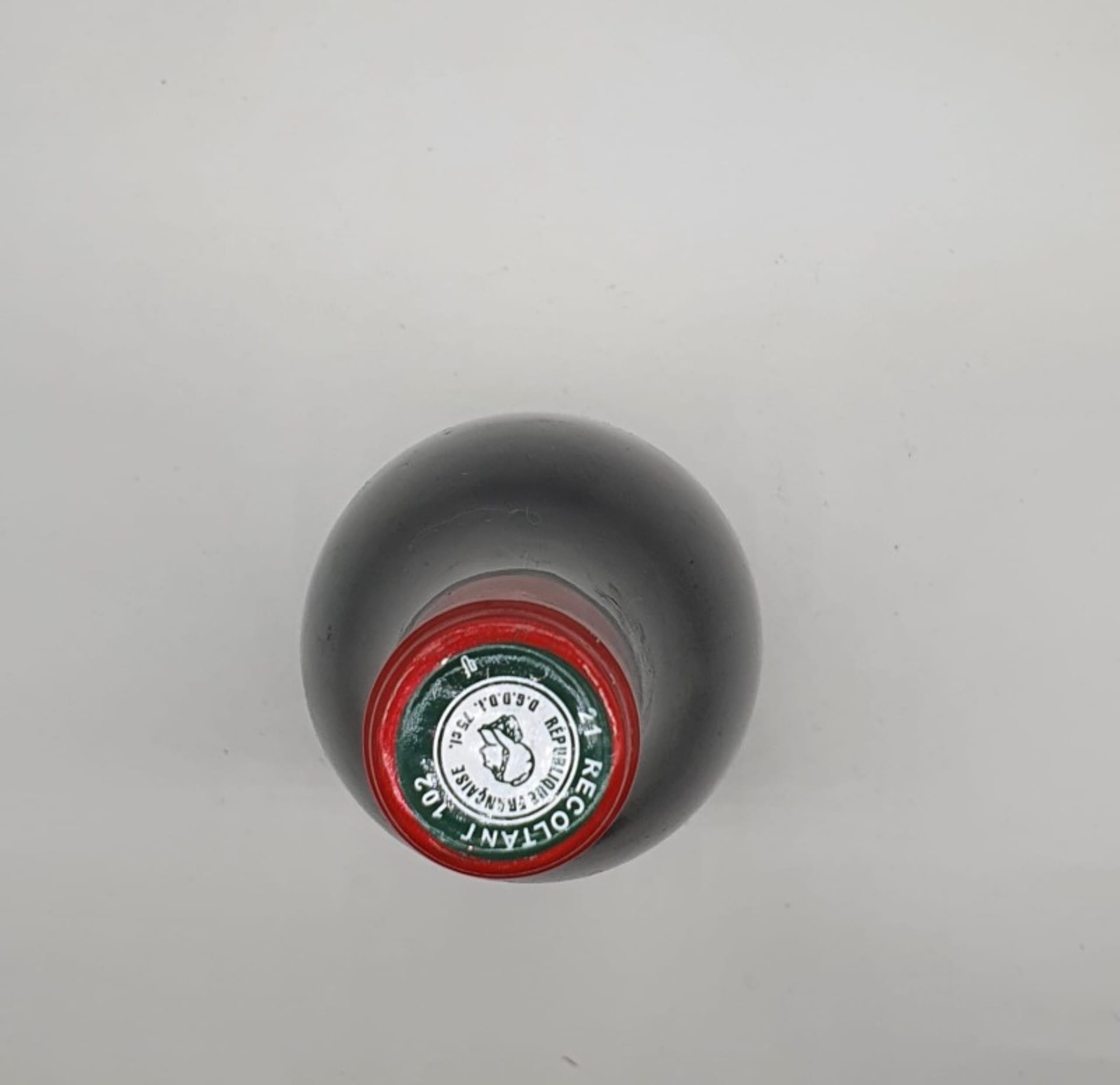 Caps