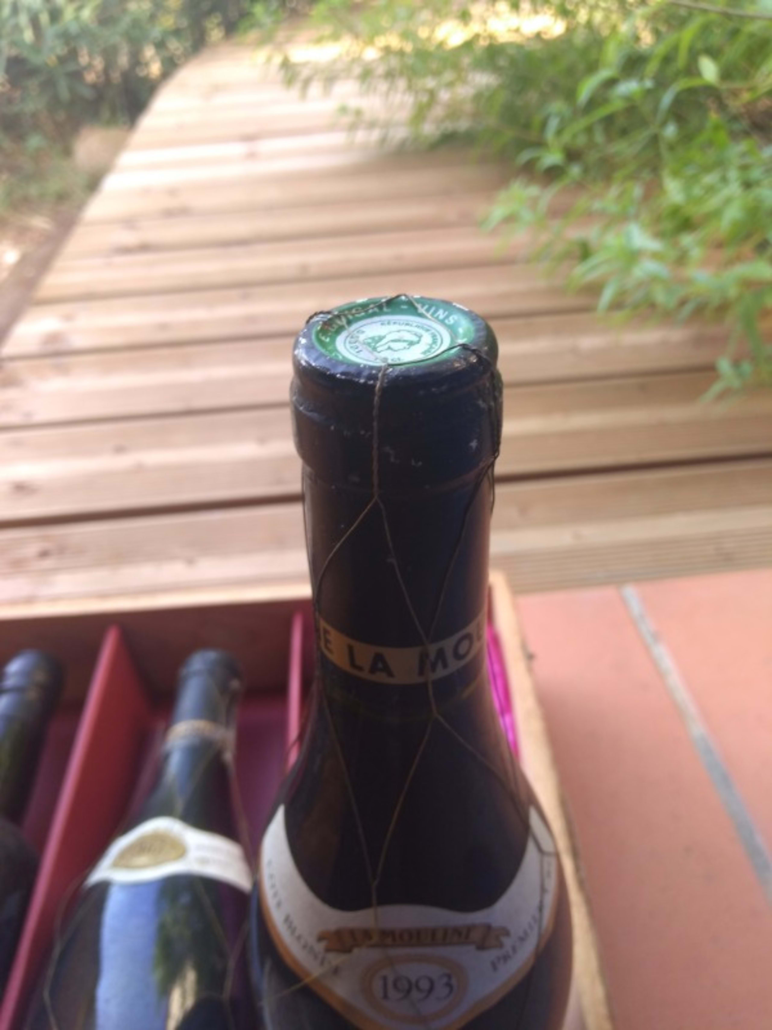 Caps