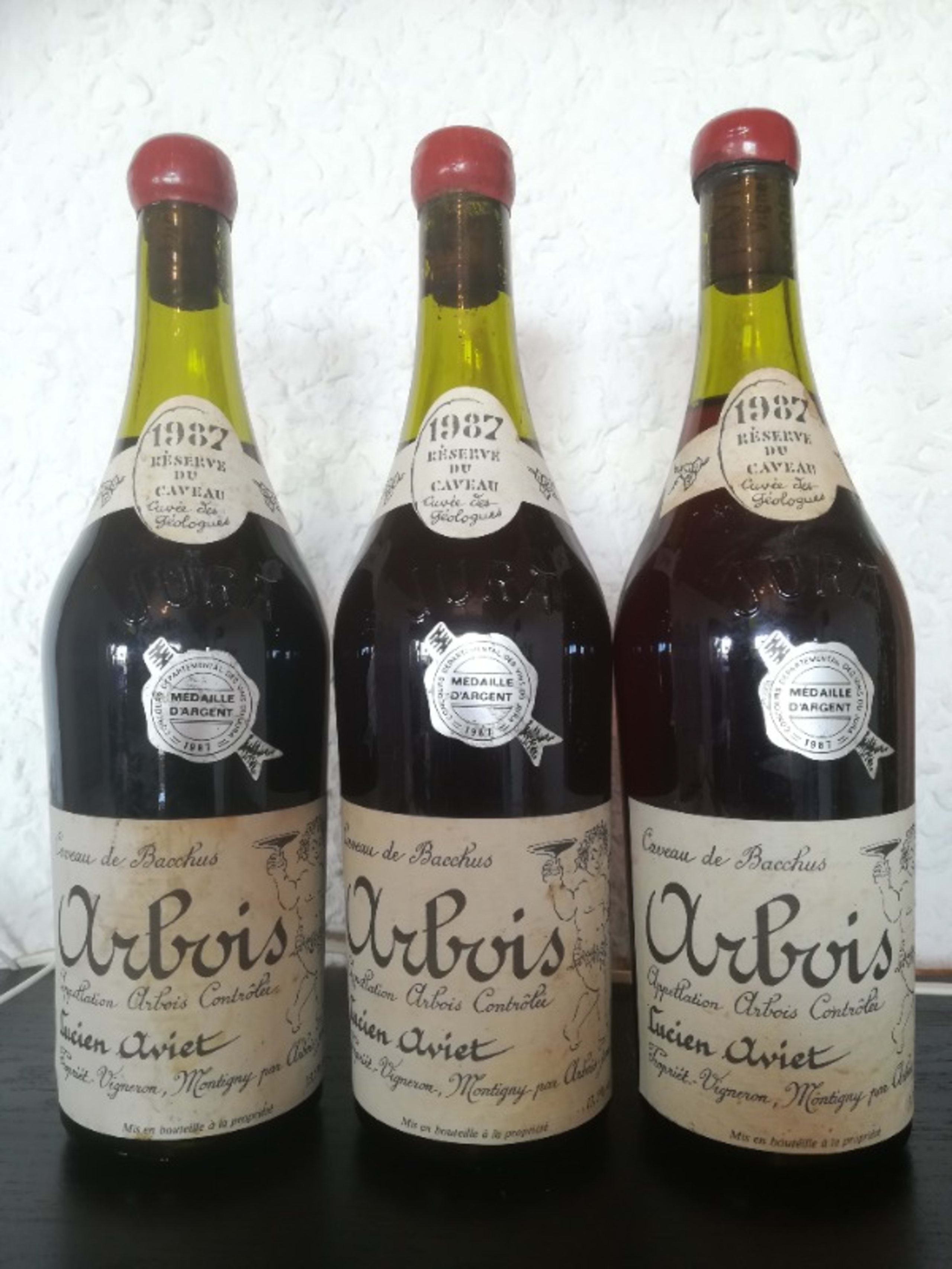 3 x Cuvée de Bacchus, réserve du caveau, cuvée des docteurs, Lucien Oviet, Arbois, 1987