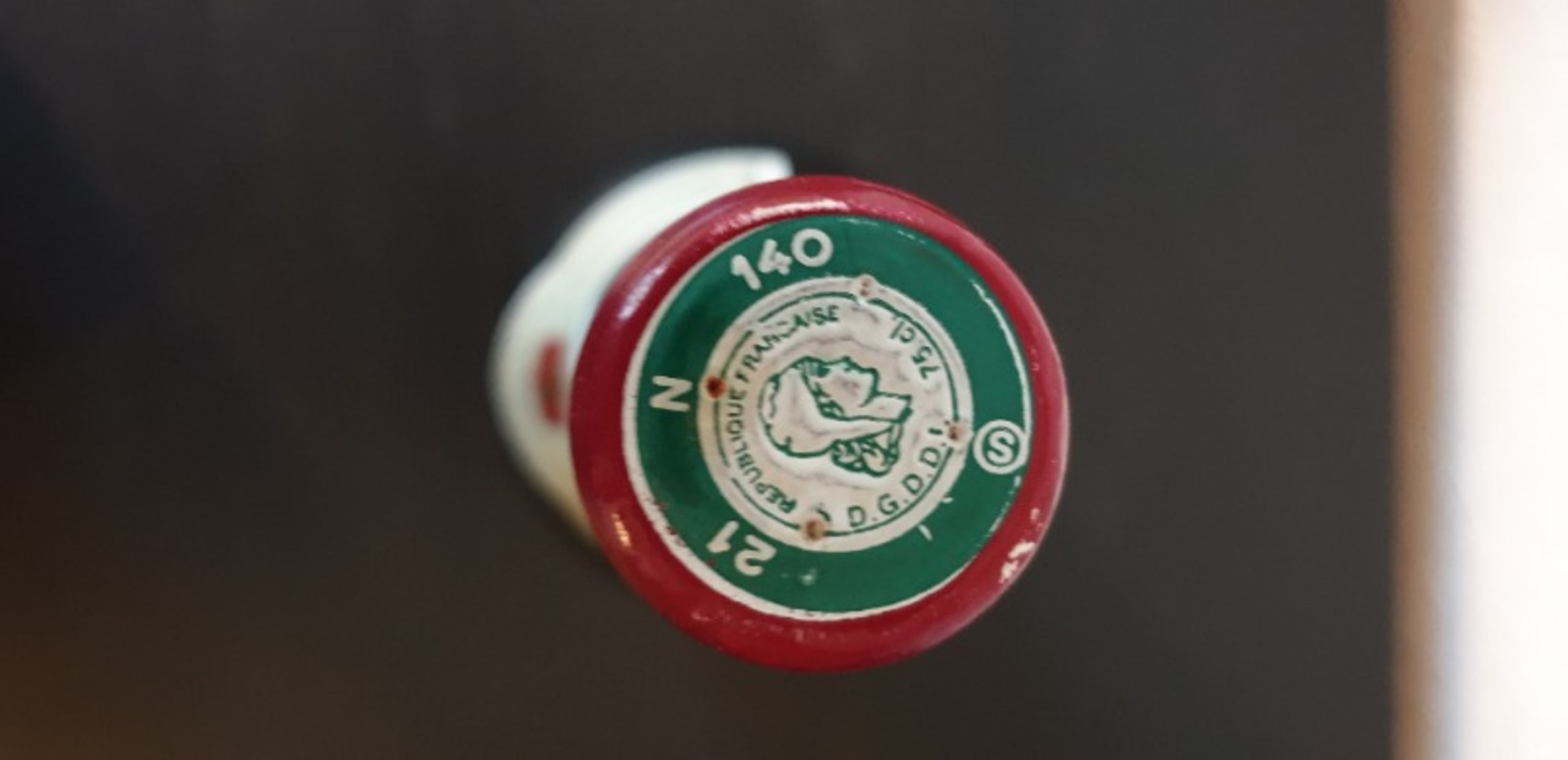Caps