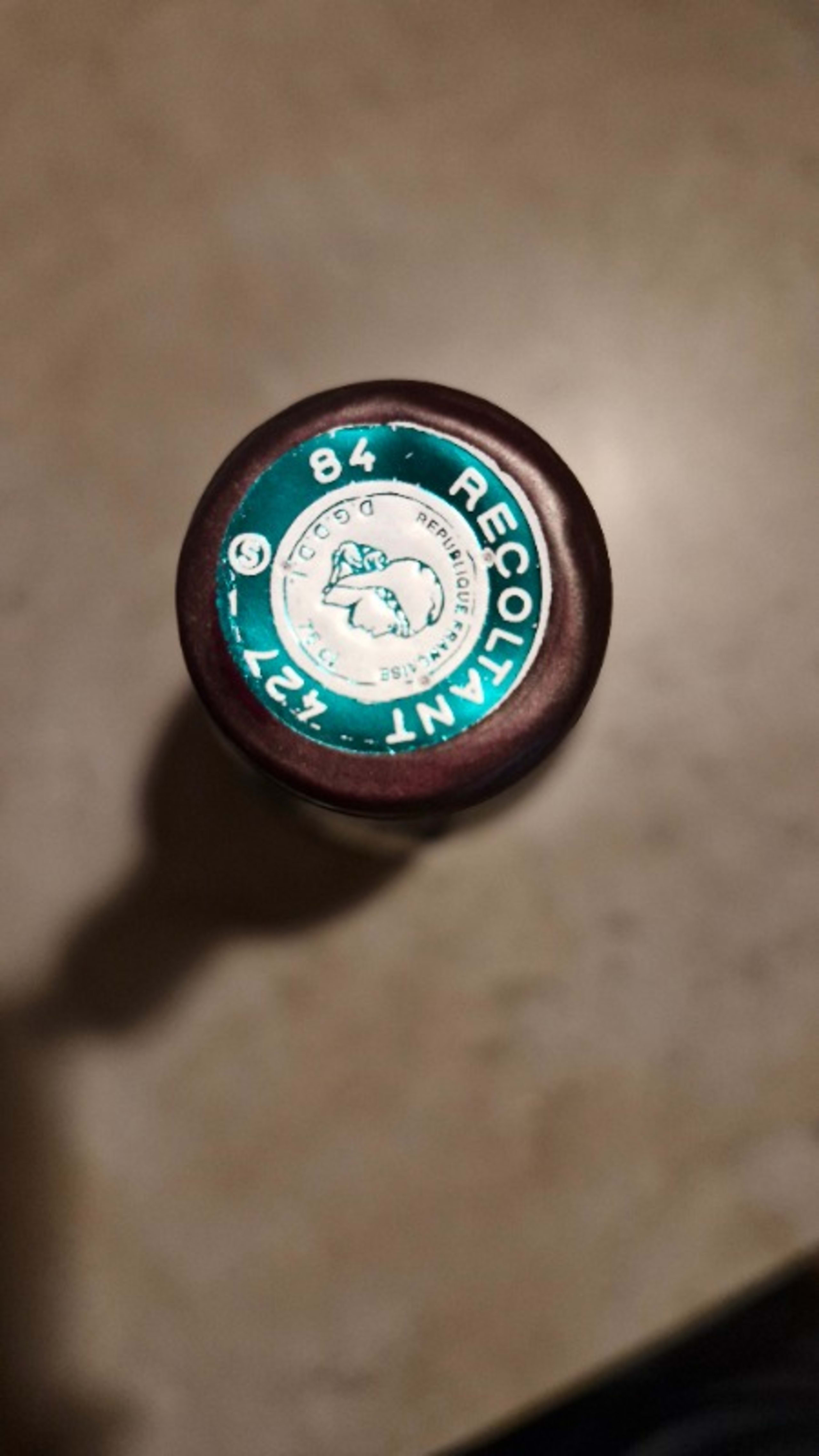 Caps