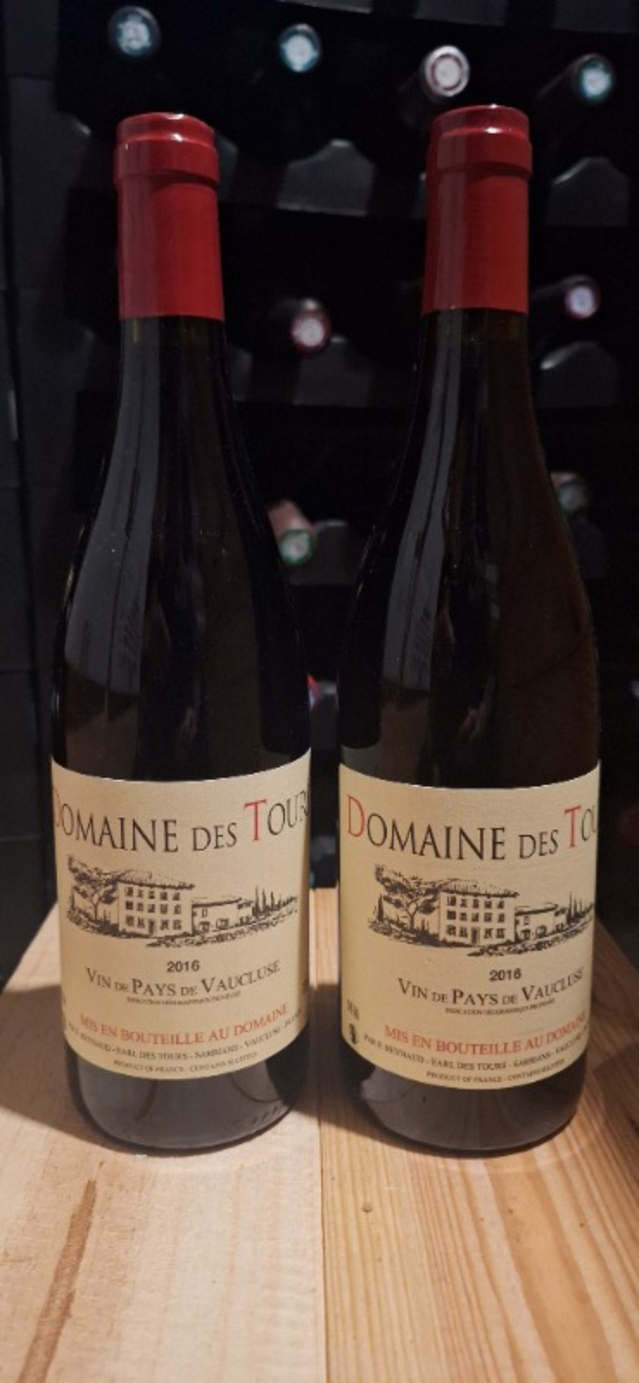 2 x Vin de Pays du Vaucluse, Domaine des Tours, 2016