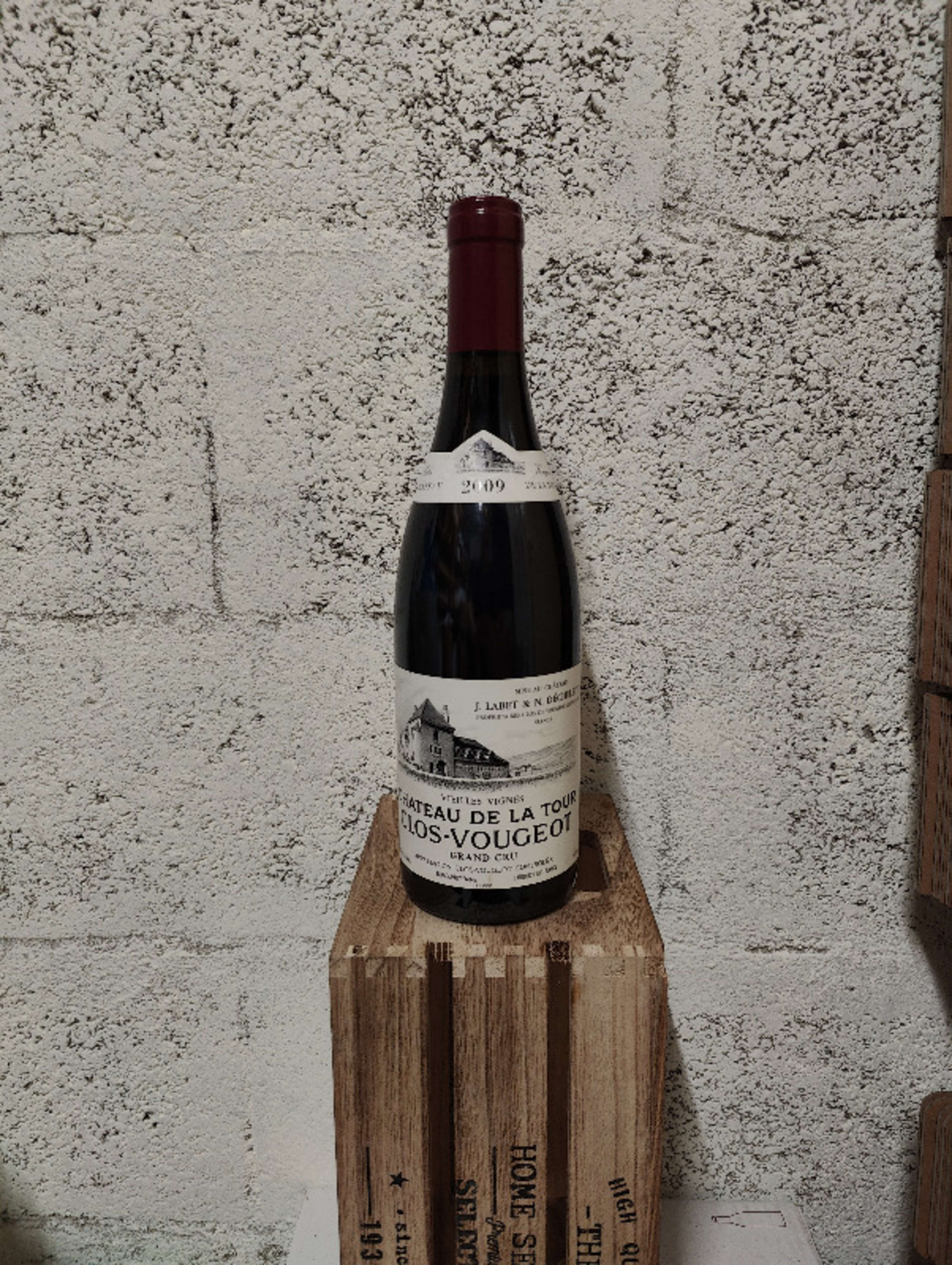 Clos de Vougeot, vielles vignes Grand Cru, château de la Tour, 2009