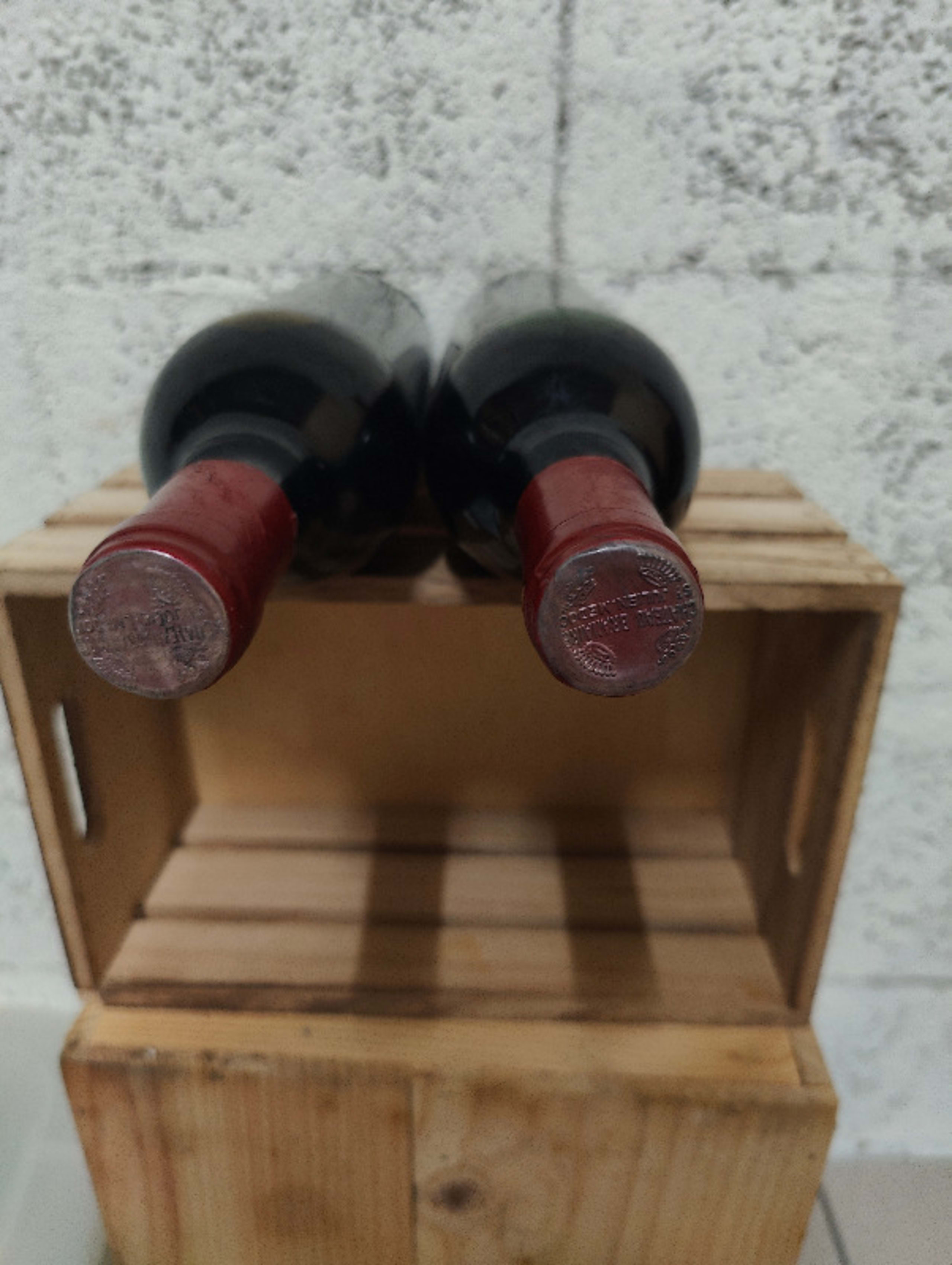 Caps