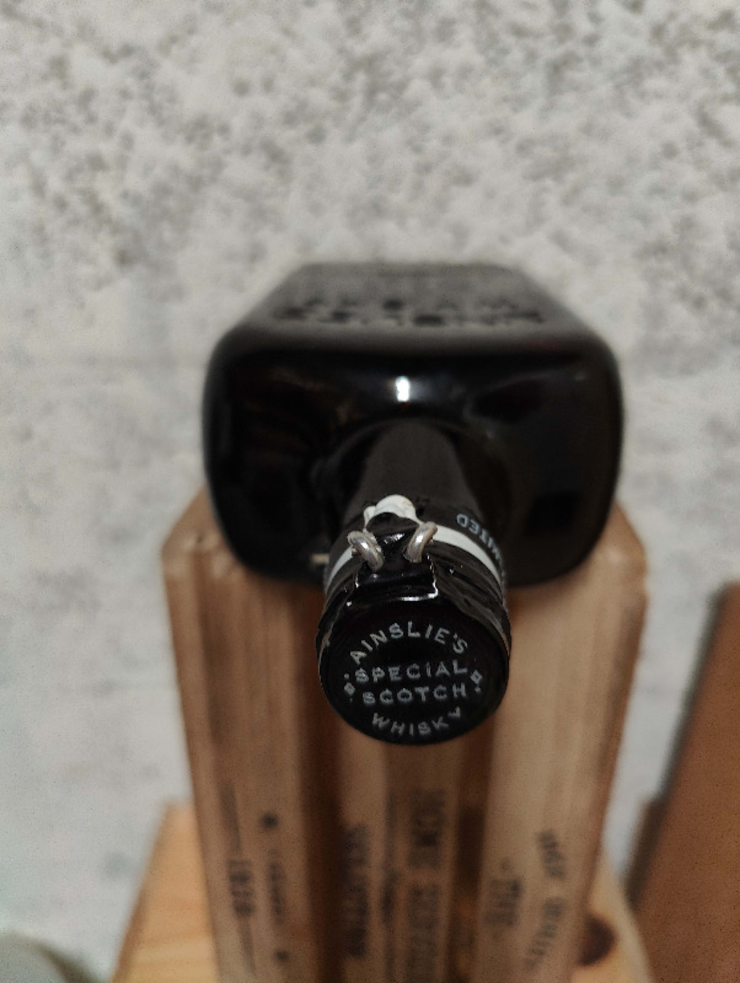 Caps