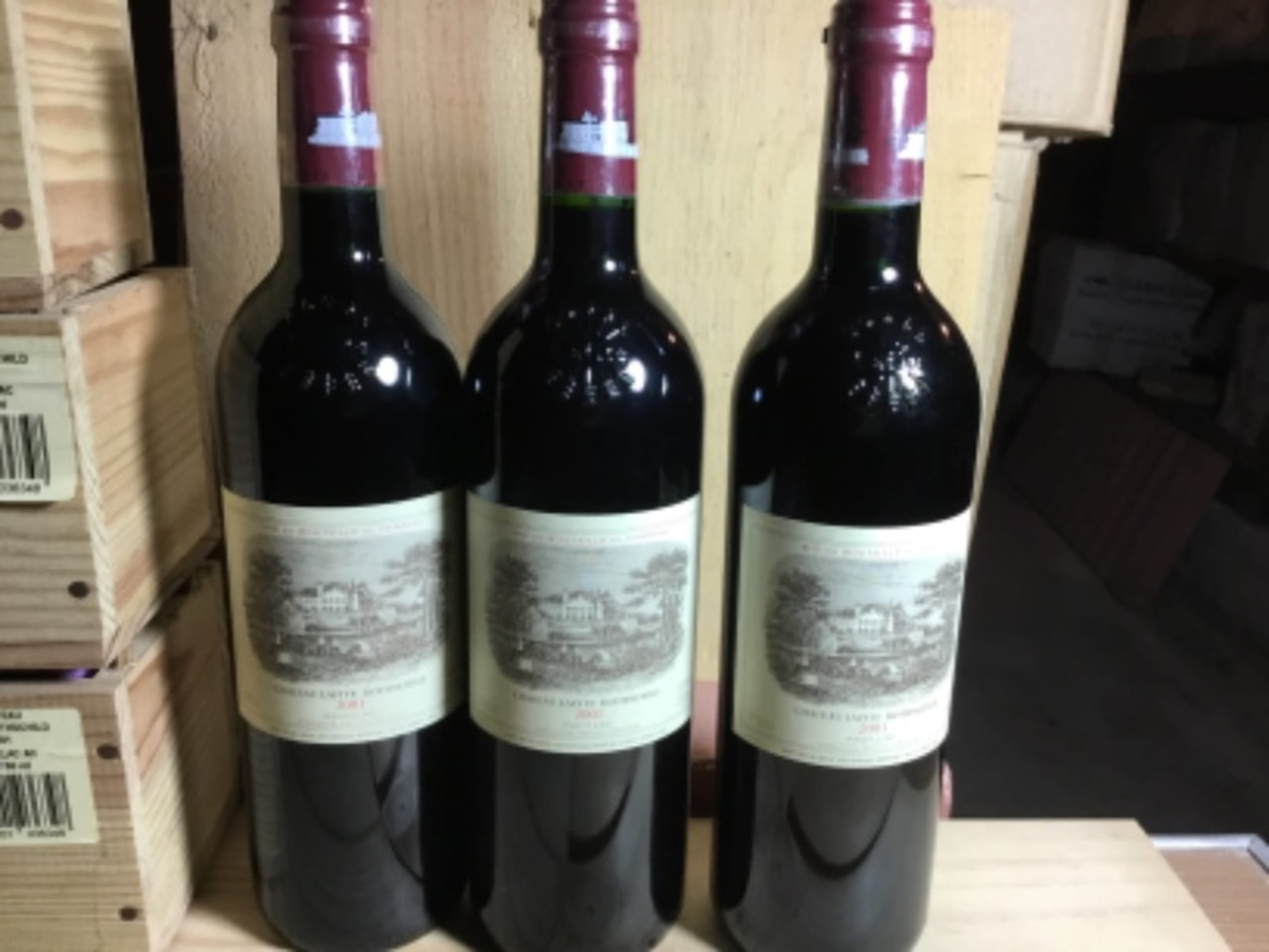 3 x Château Lafite Rothschild, Pauillac, 2001