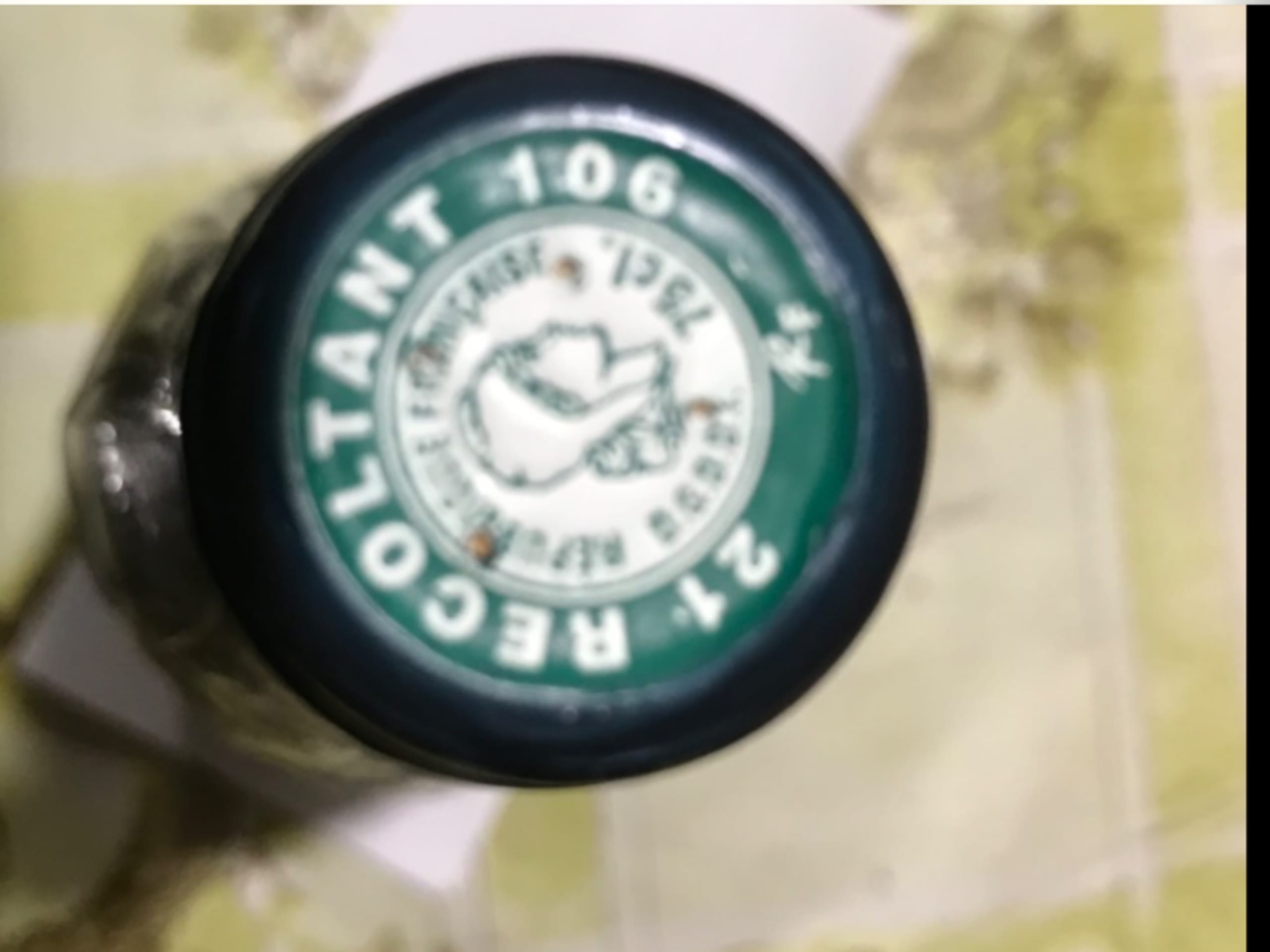 Caps