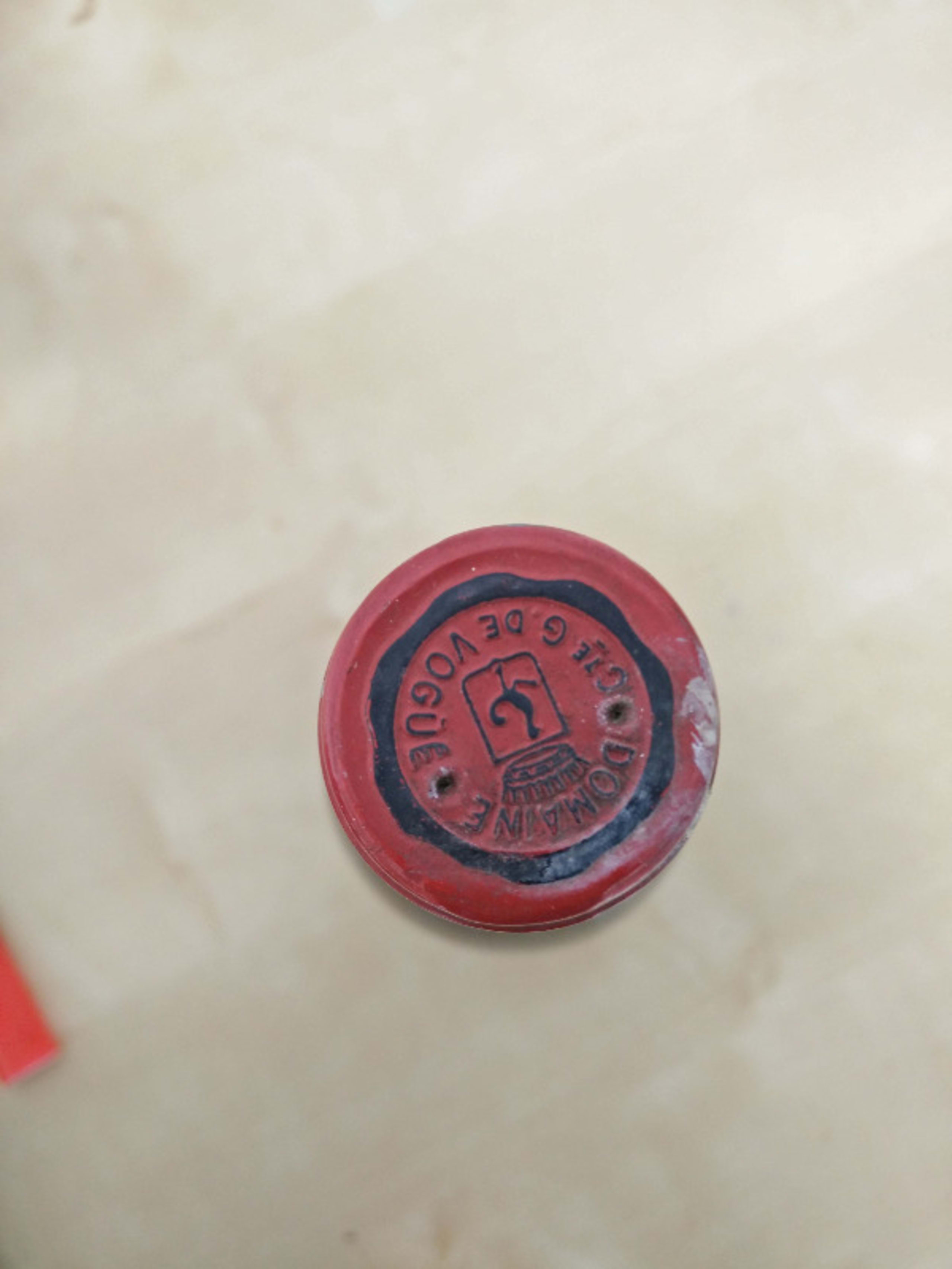 Caps