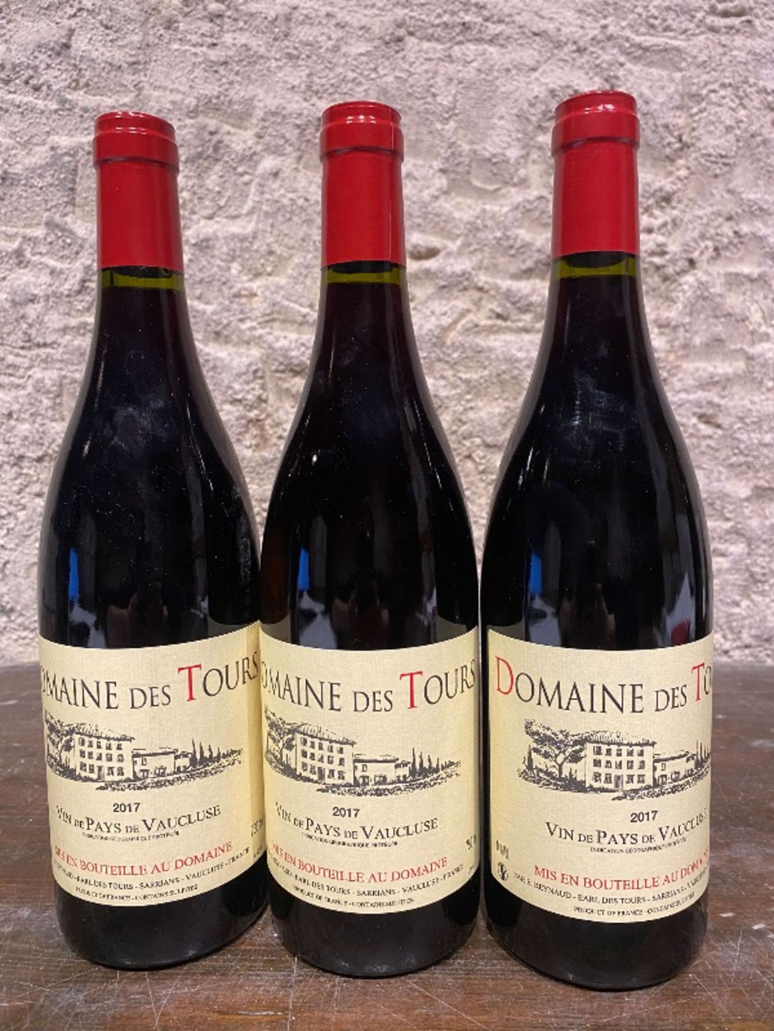 3 x Vin de Pays du Vaucluse, Domaine des Tours, 2017