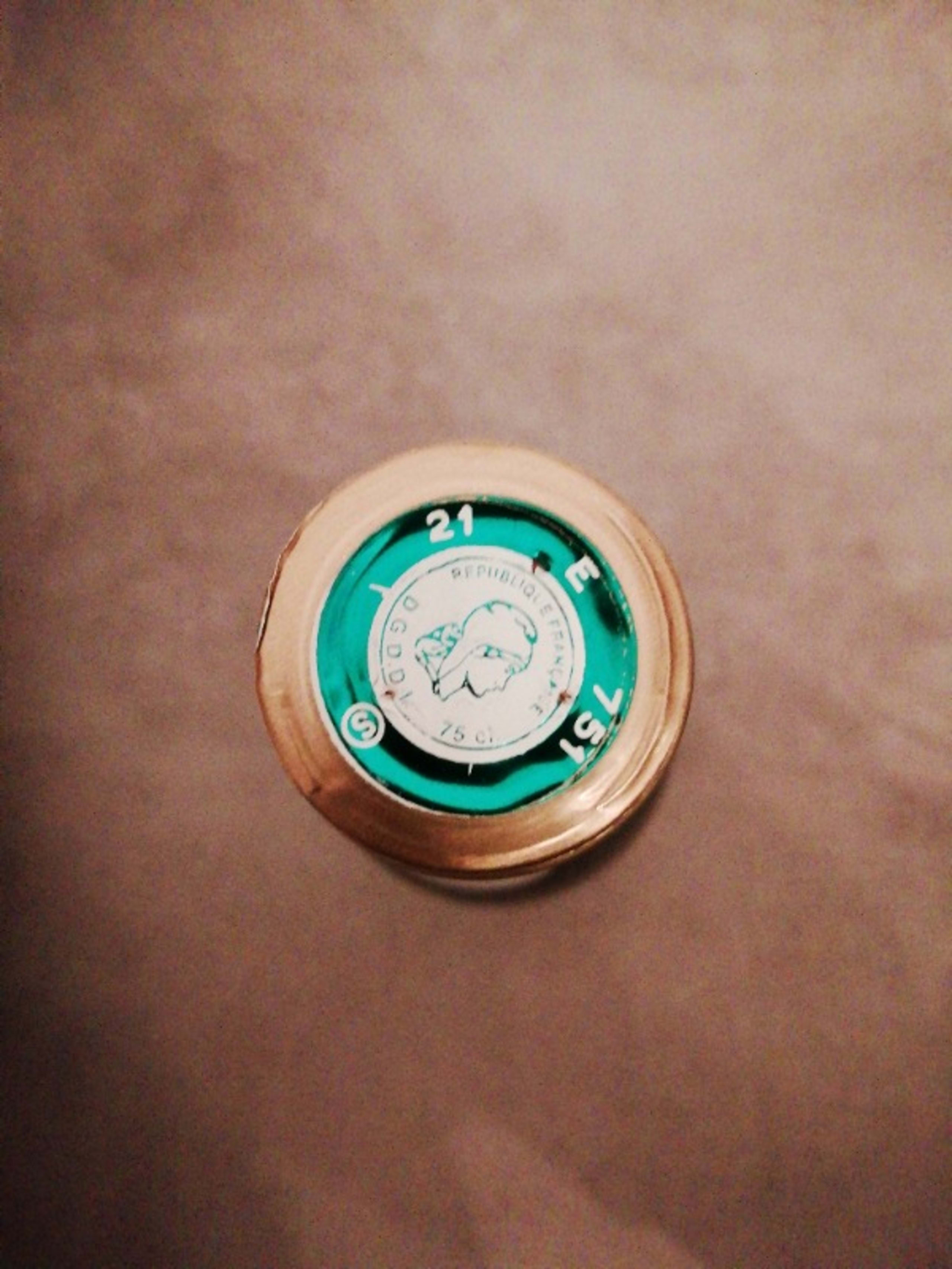 Caps