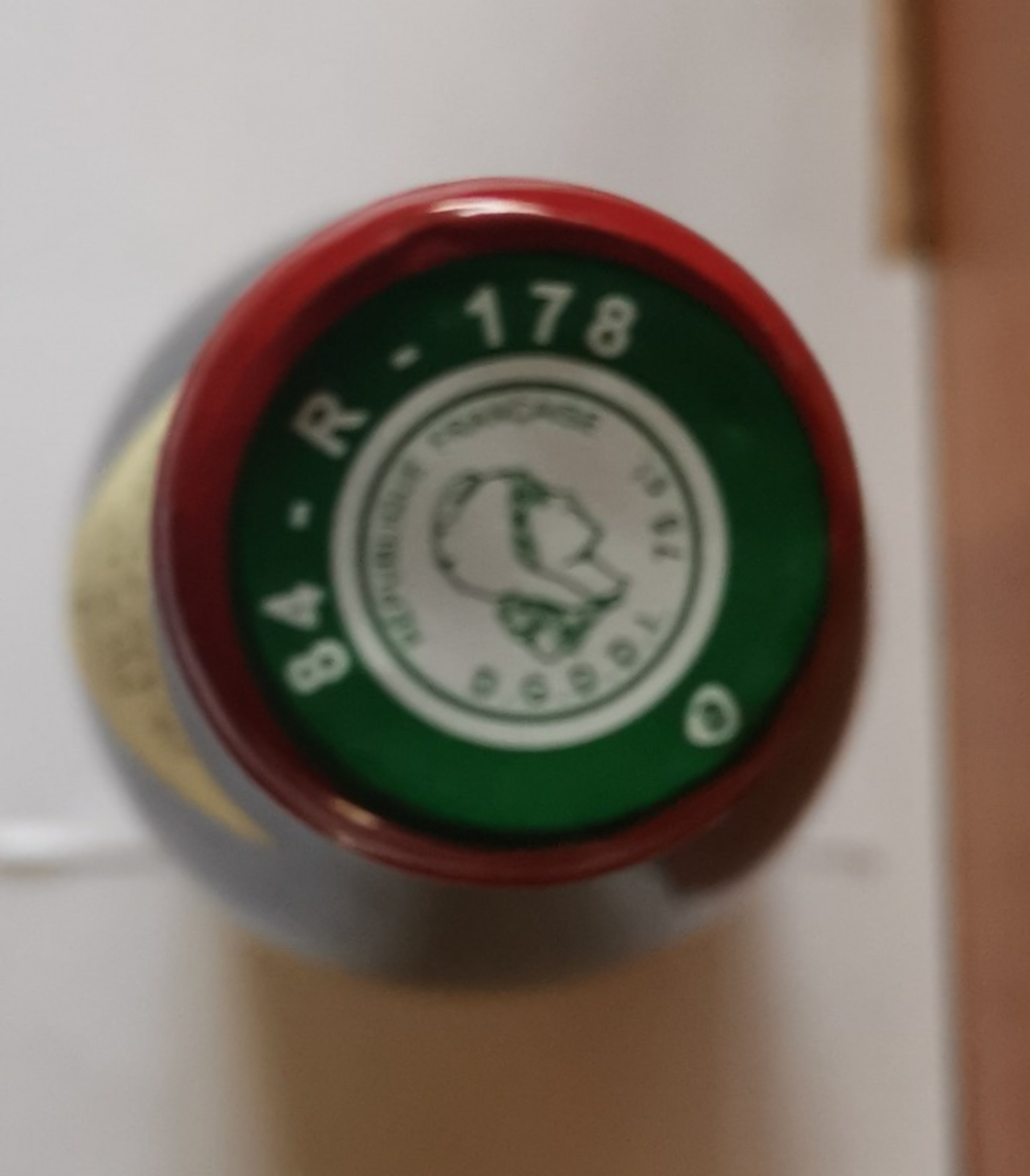 Caps