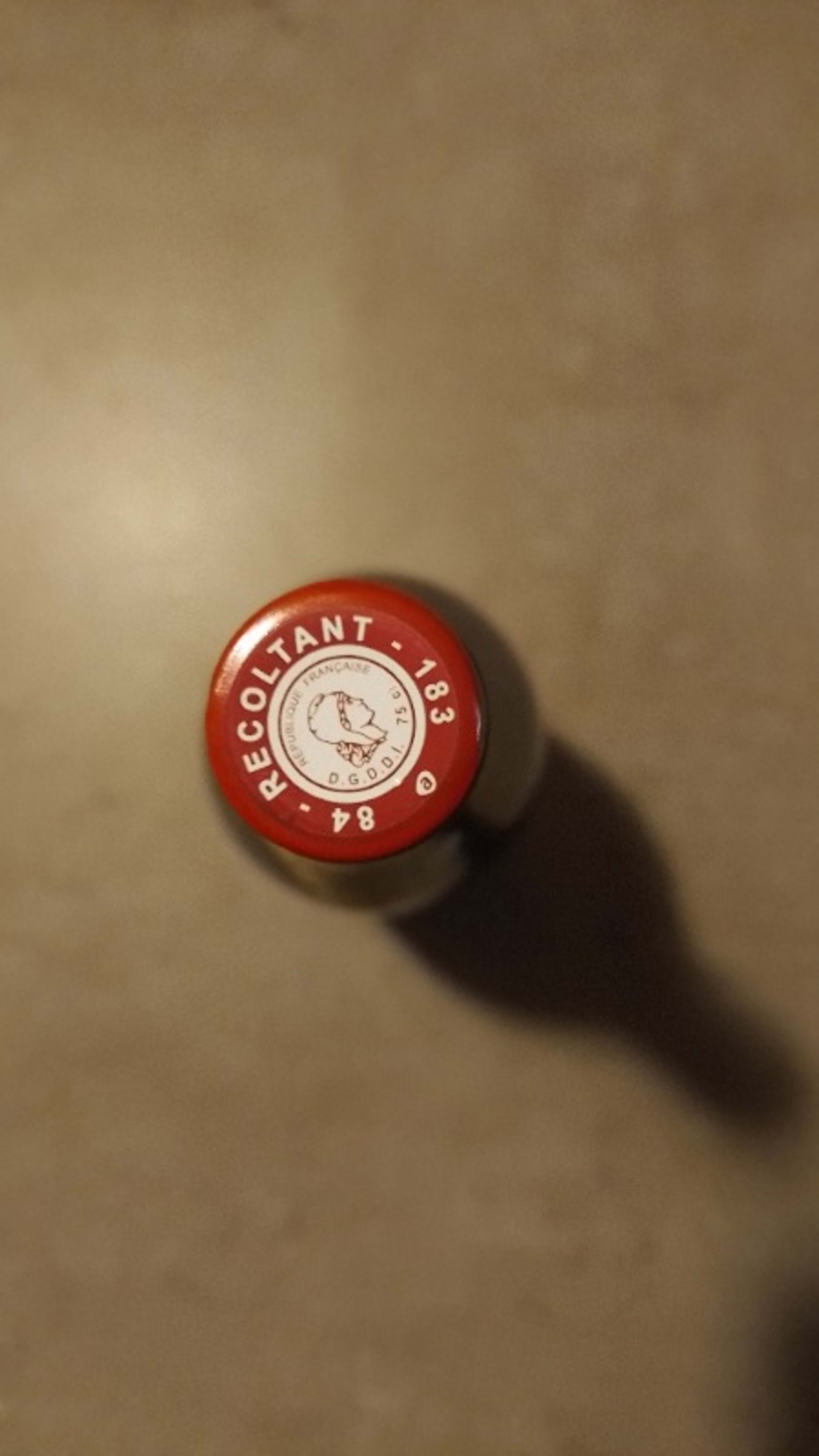 Caps