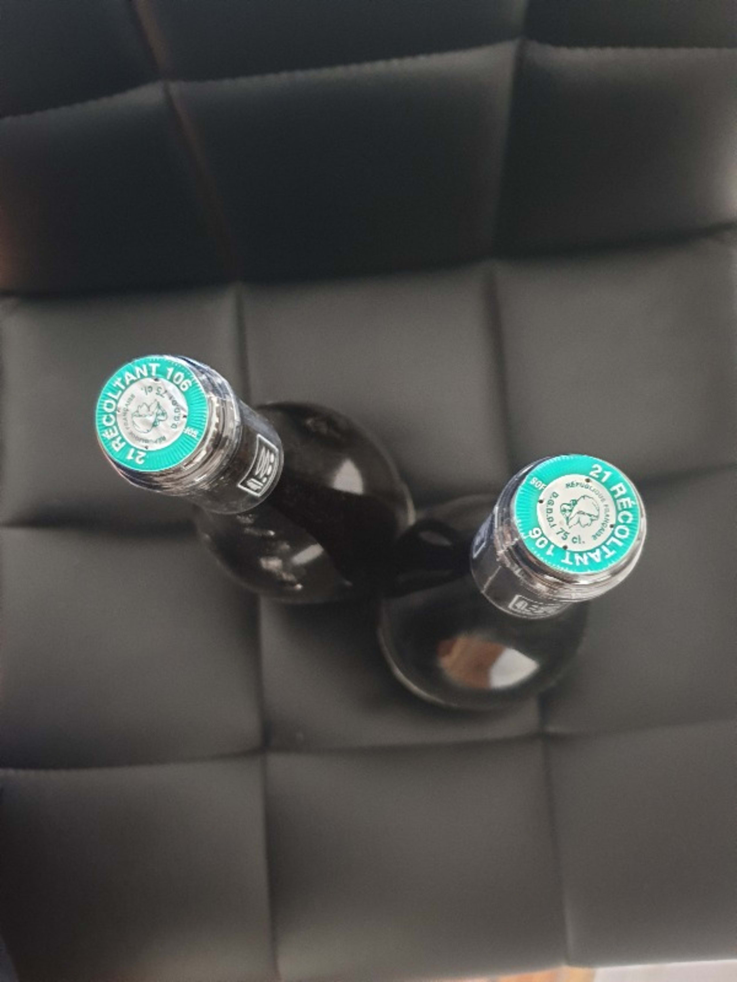 Caps