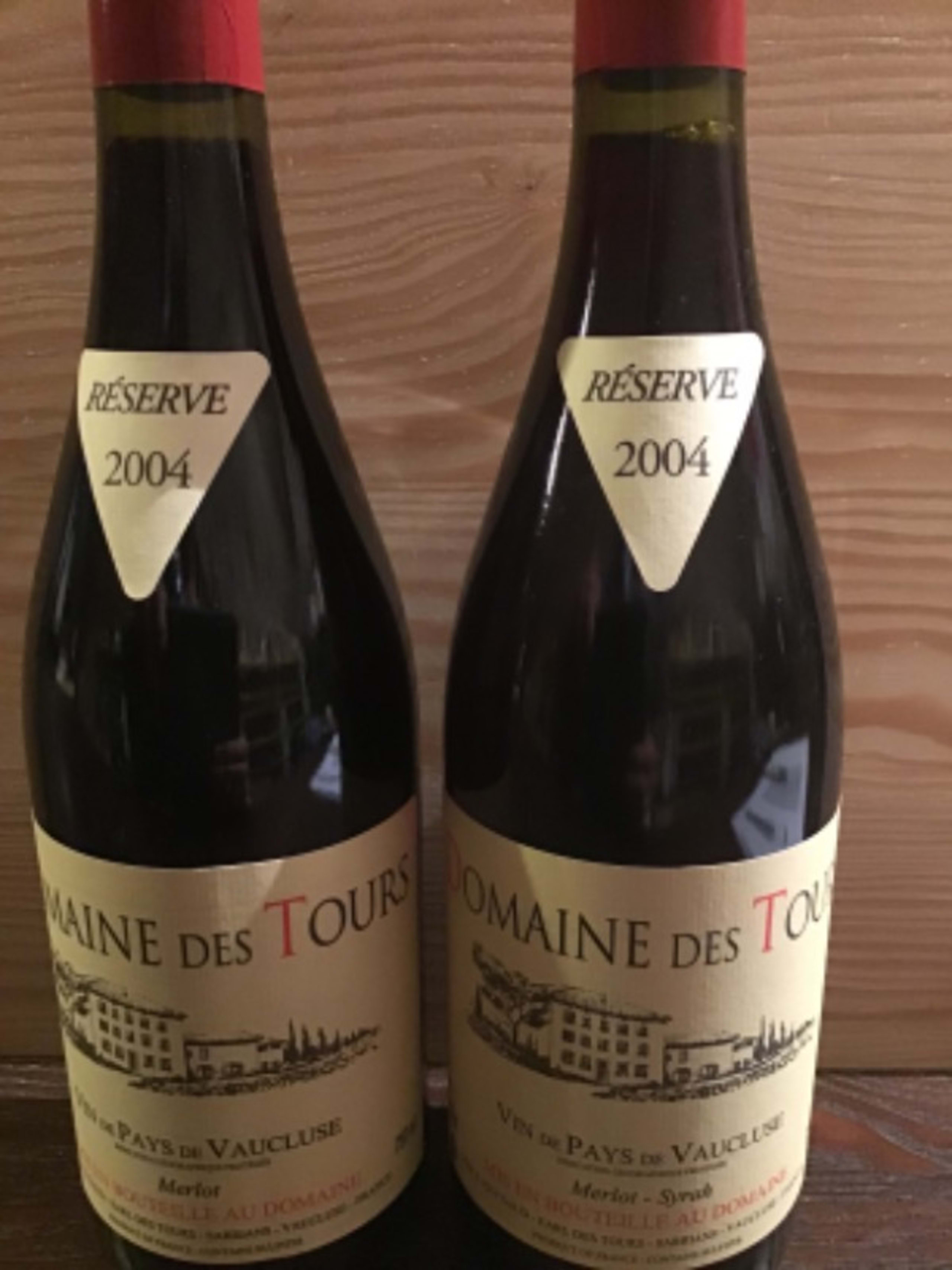 2 x Côtes-du-Rhône, Merlot .Merlot /syrah, Domaine des Tours, 2004