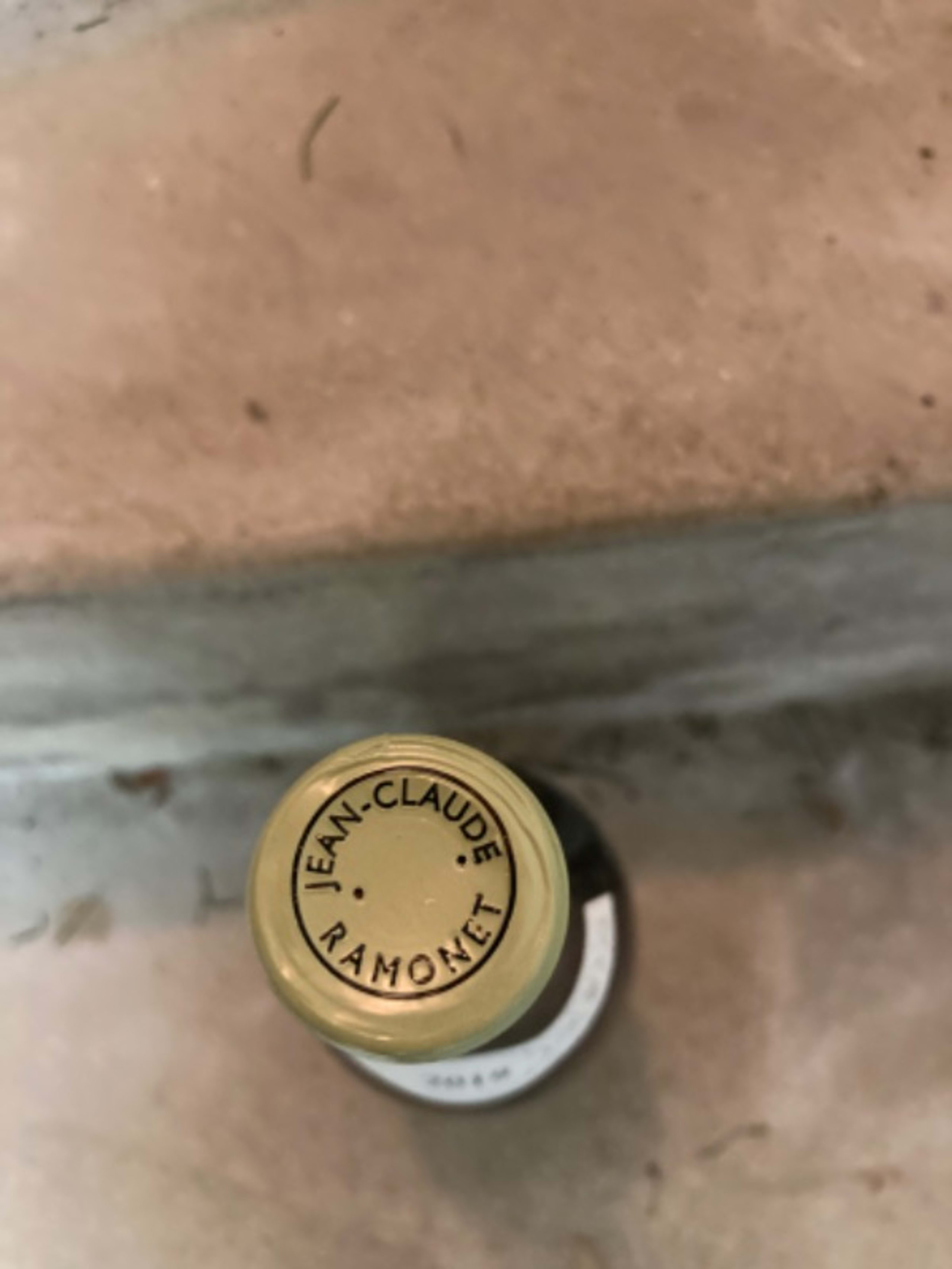 Caps