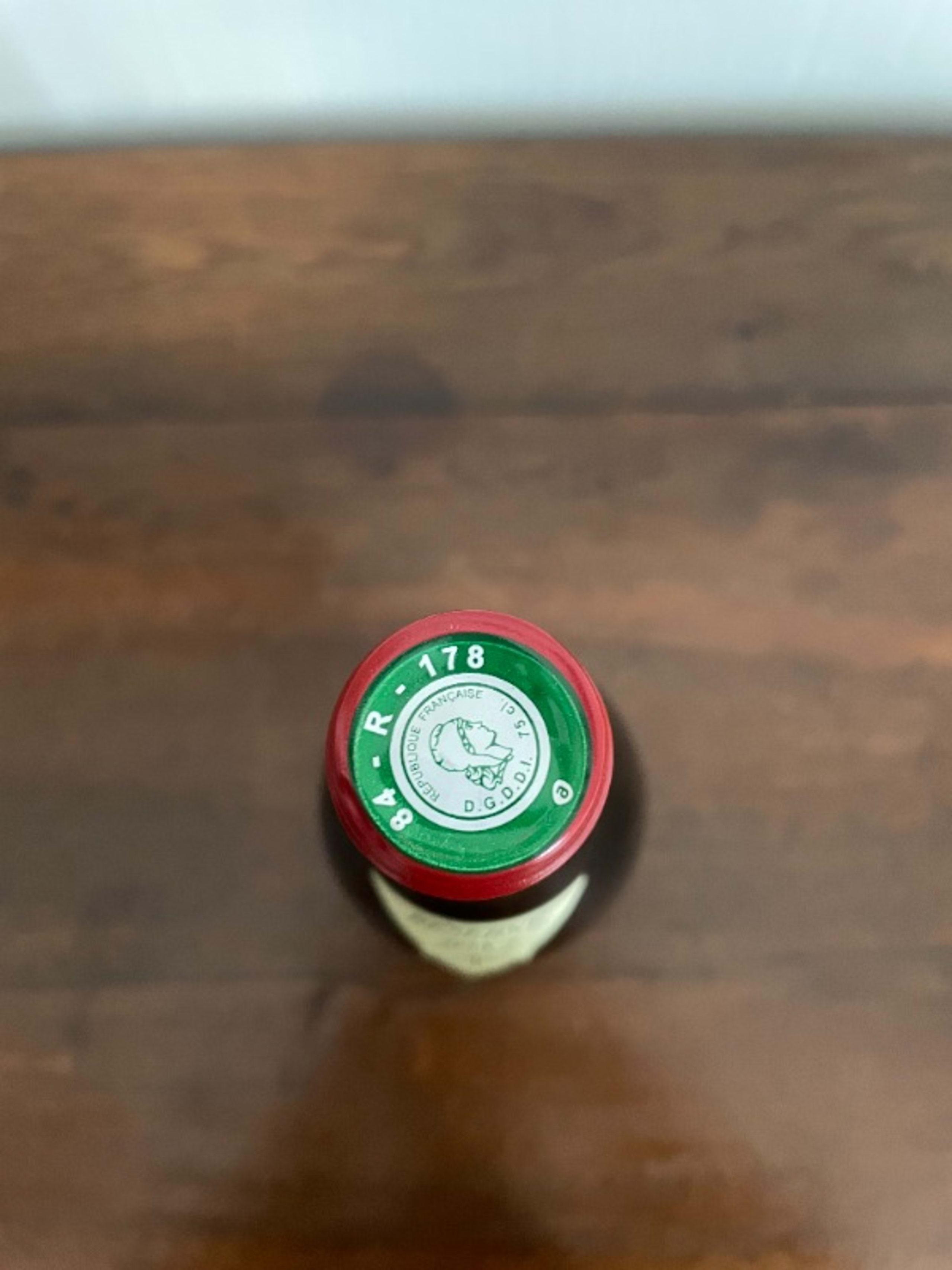 Caps