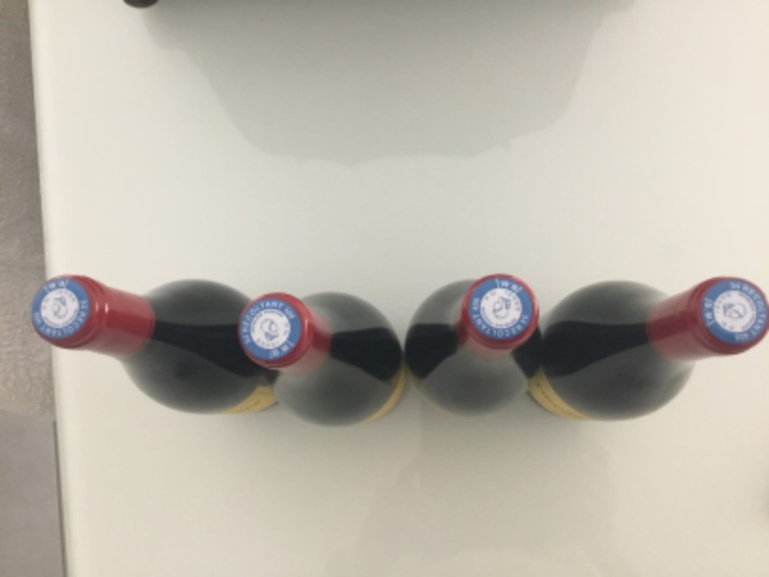 Caps