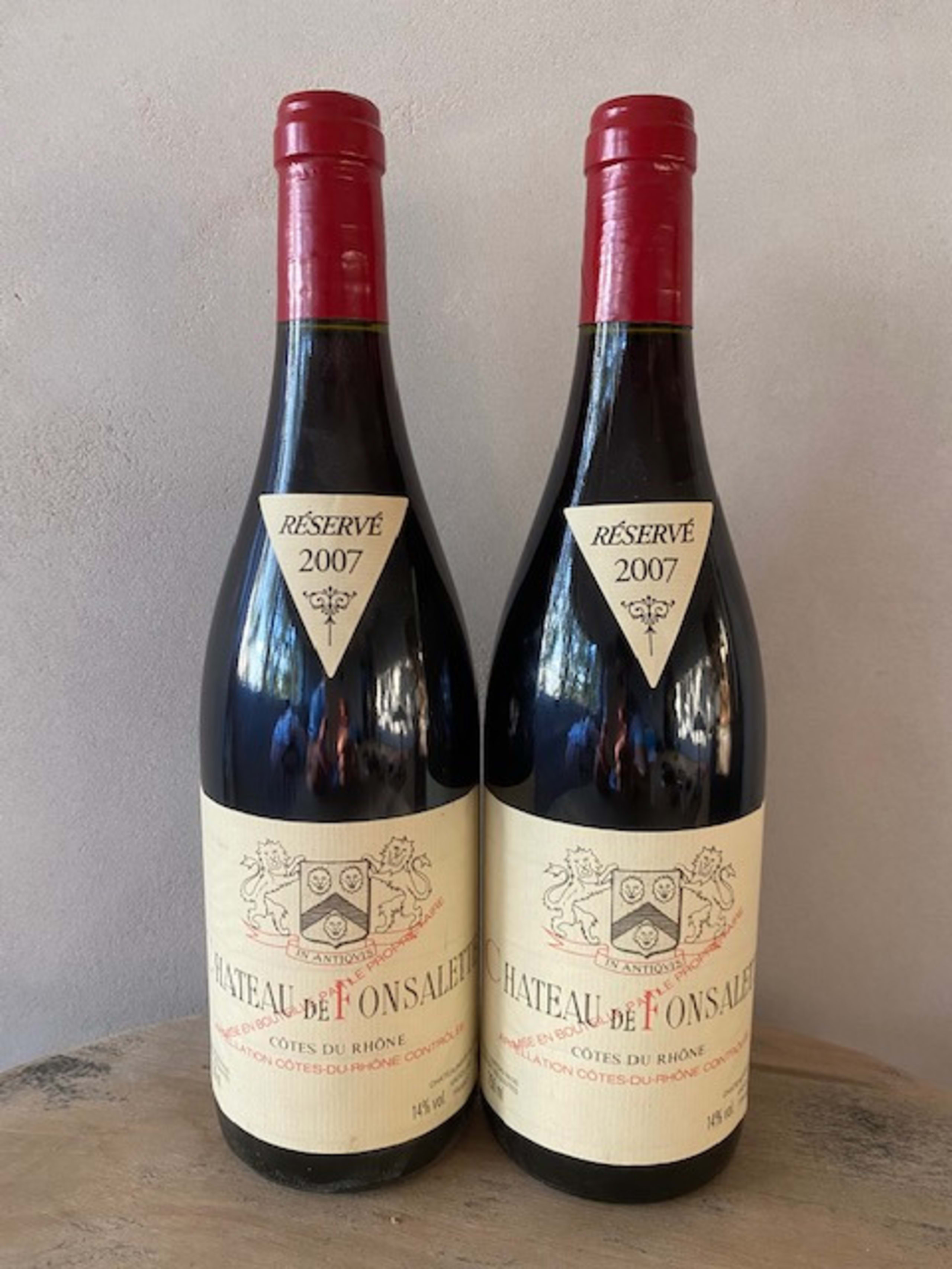 2 x Côtes-du-Rhône, Réservé, Château de Fonsalette (E. Reynaud), 2007