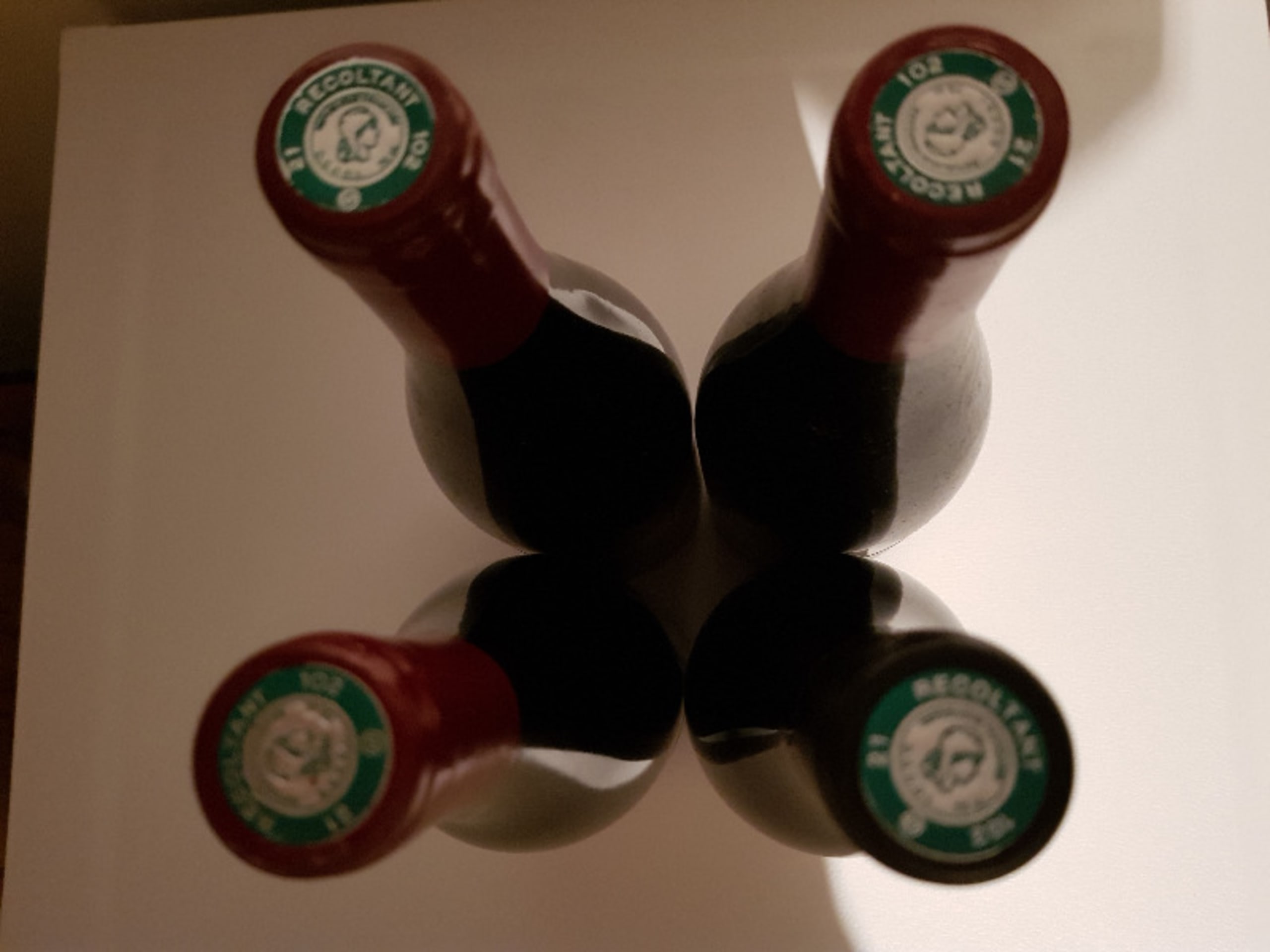 Caps