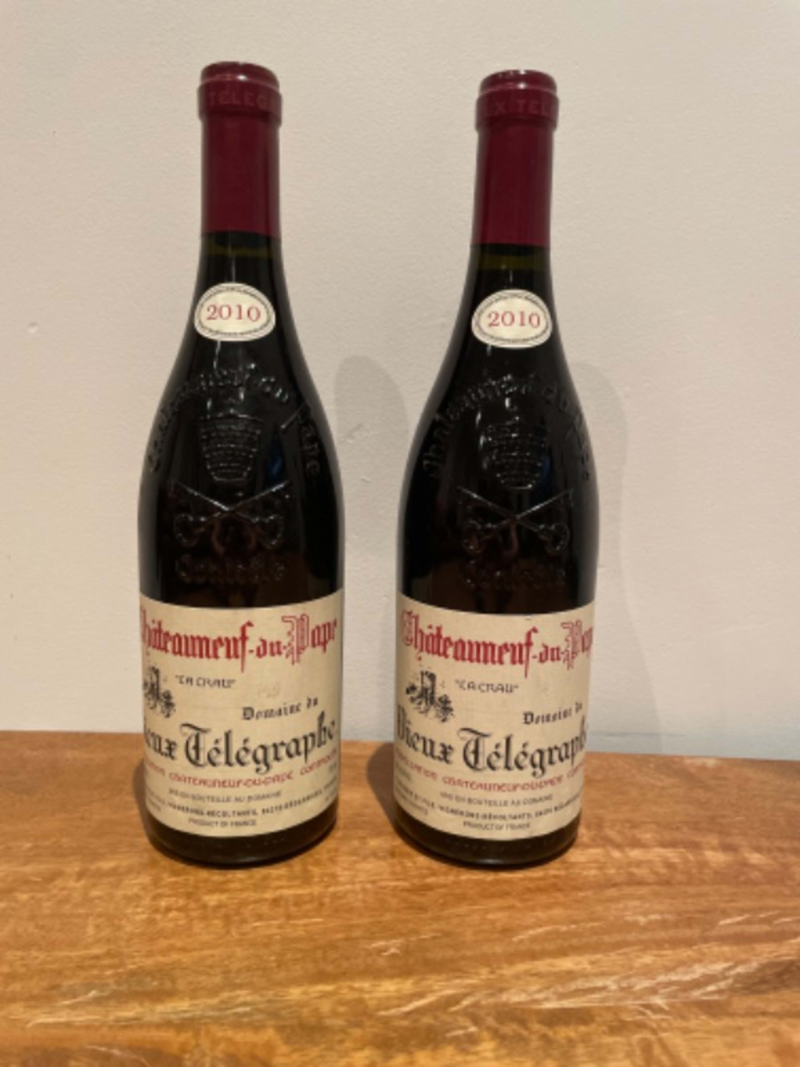 2 x Châteauneuf-du-Pape, La crau, Vieux Télégraphe, 2010