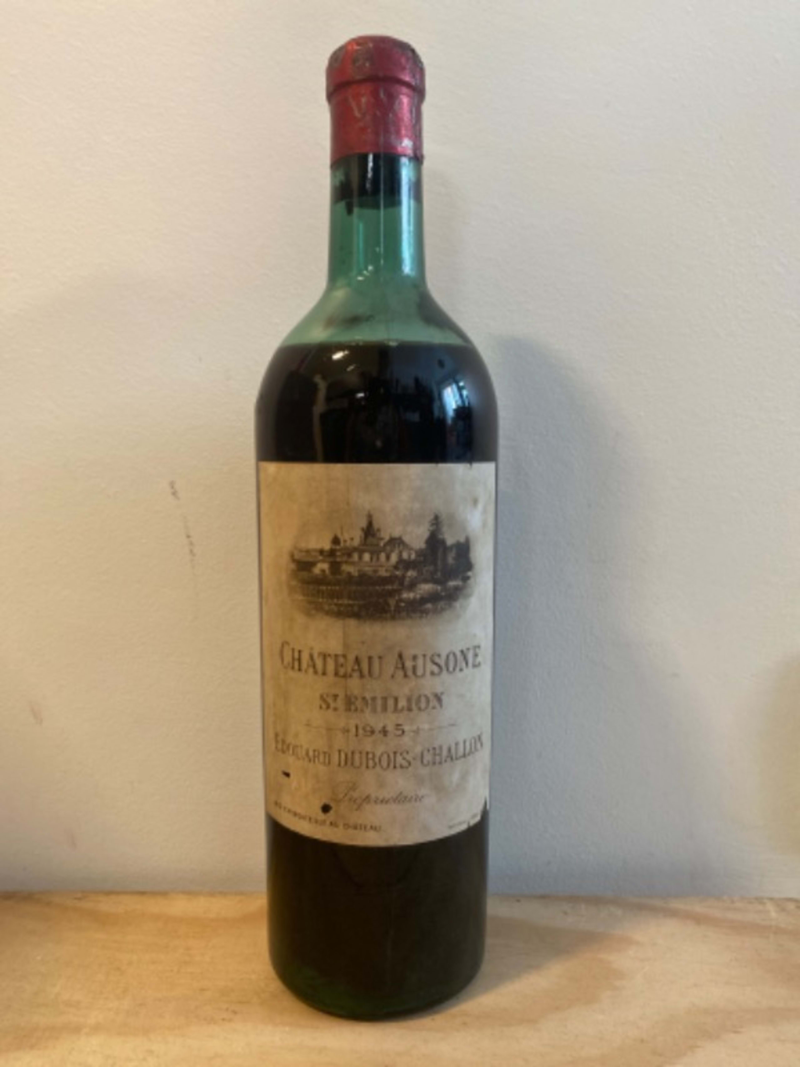 Château Ausone, Saint-Émilion, 1945