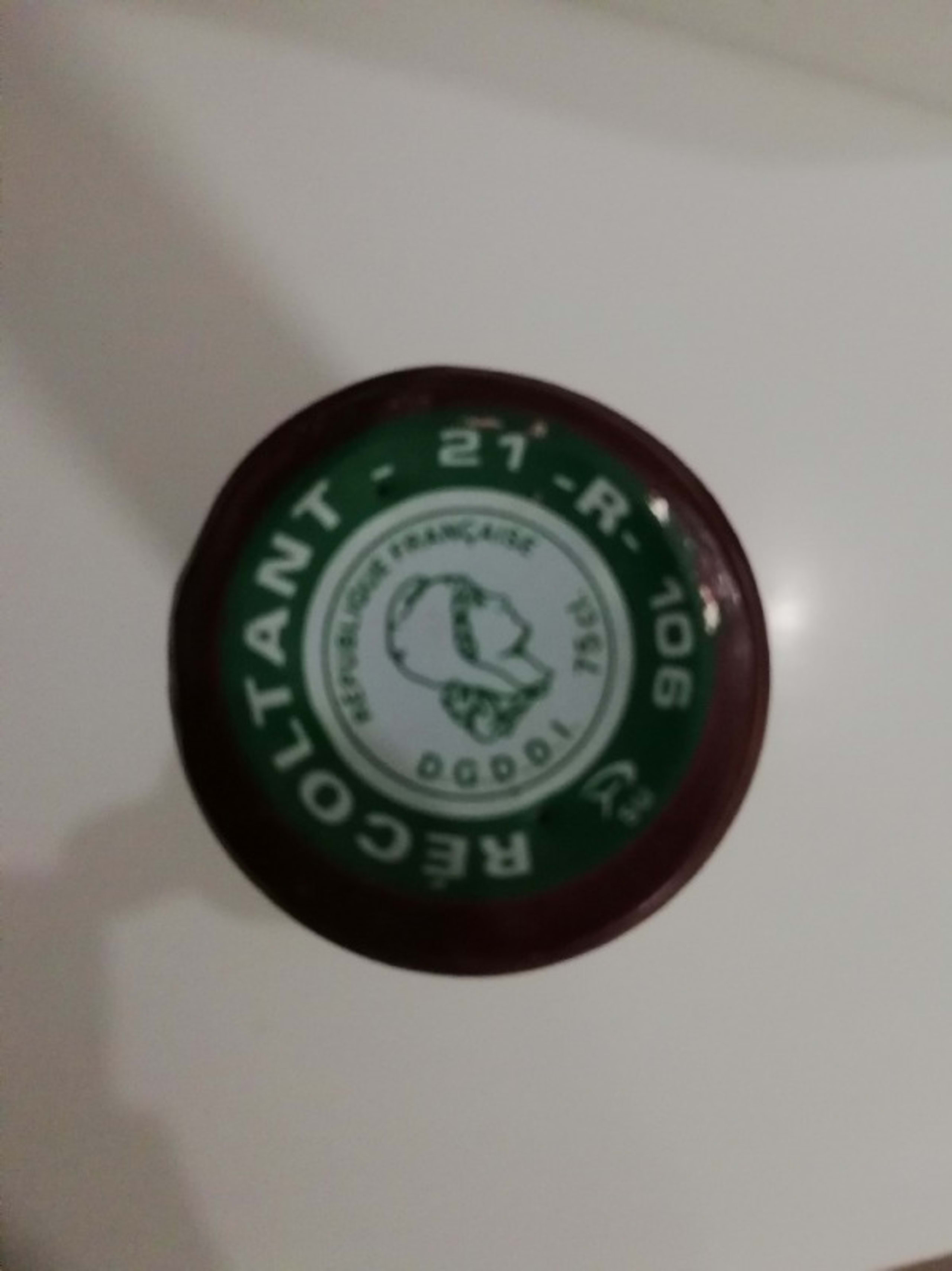 Caps