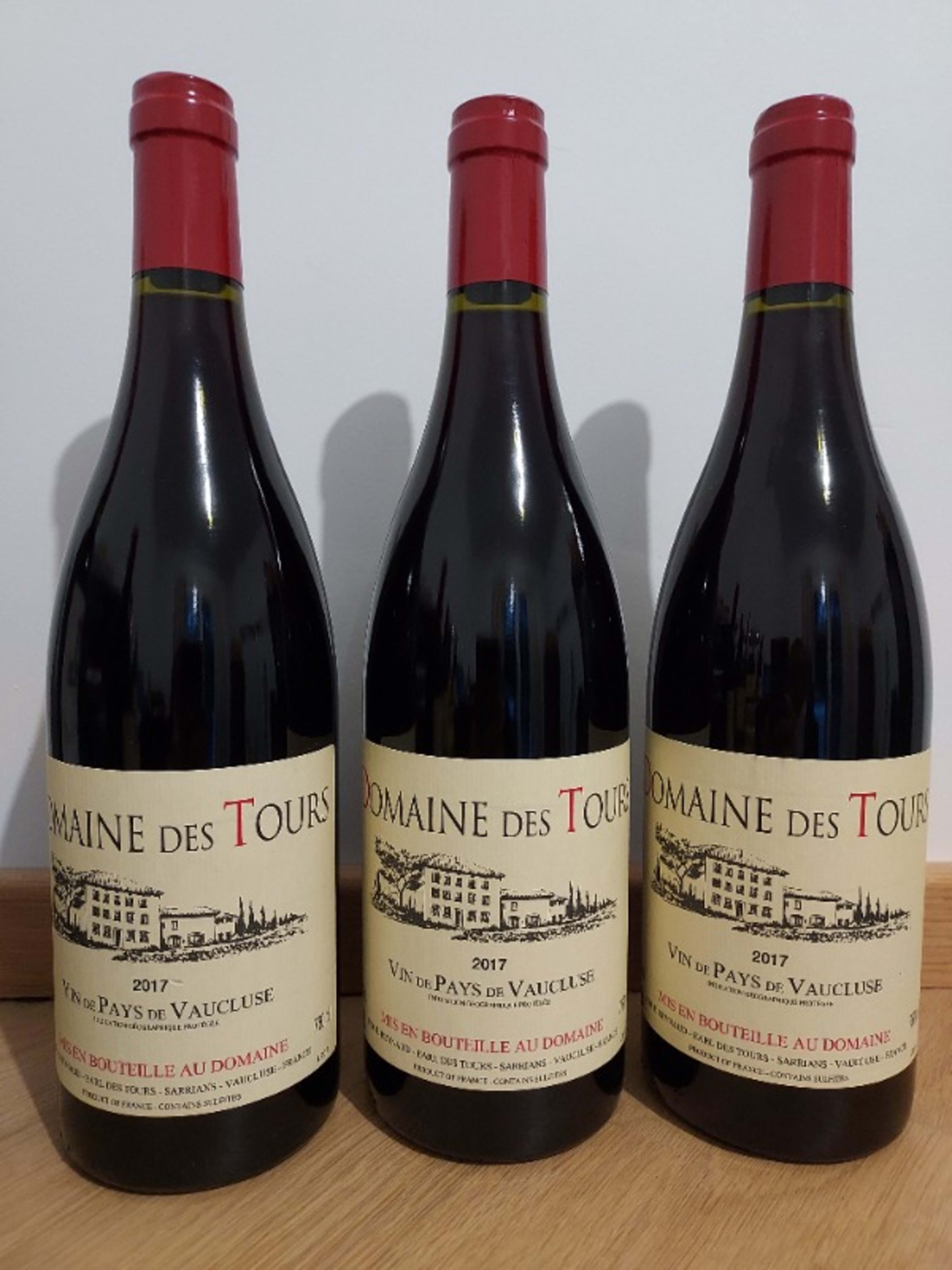 3 x Vin de Pays du Vaucluse, Domaine des Tours, 2017