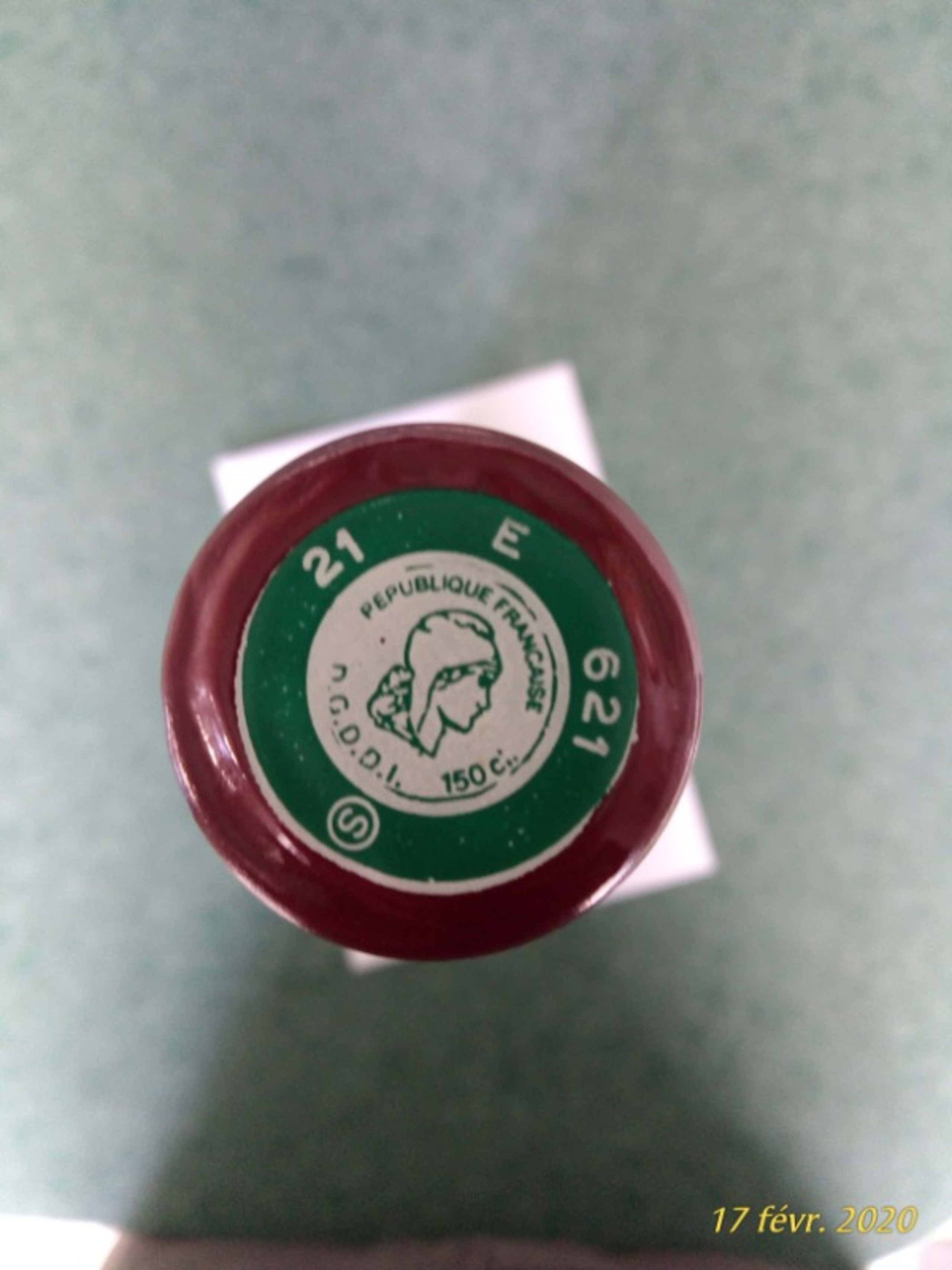 Caps