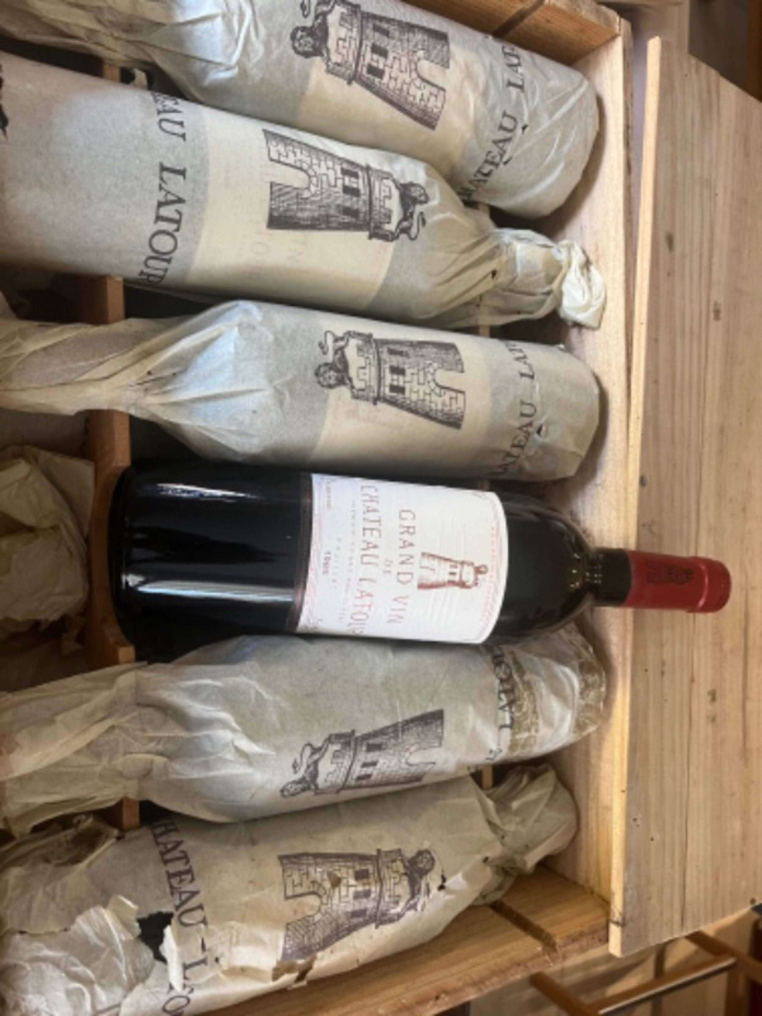 12 x Grand Vin de Château Latour, Pauillac, 1985