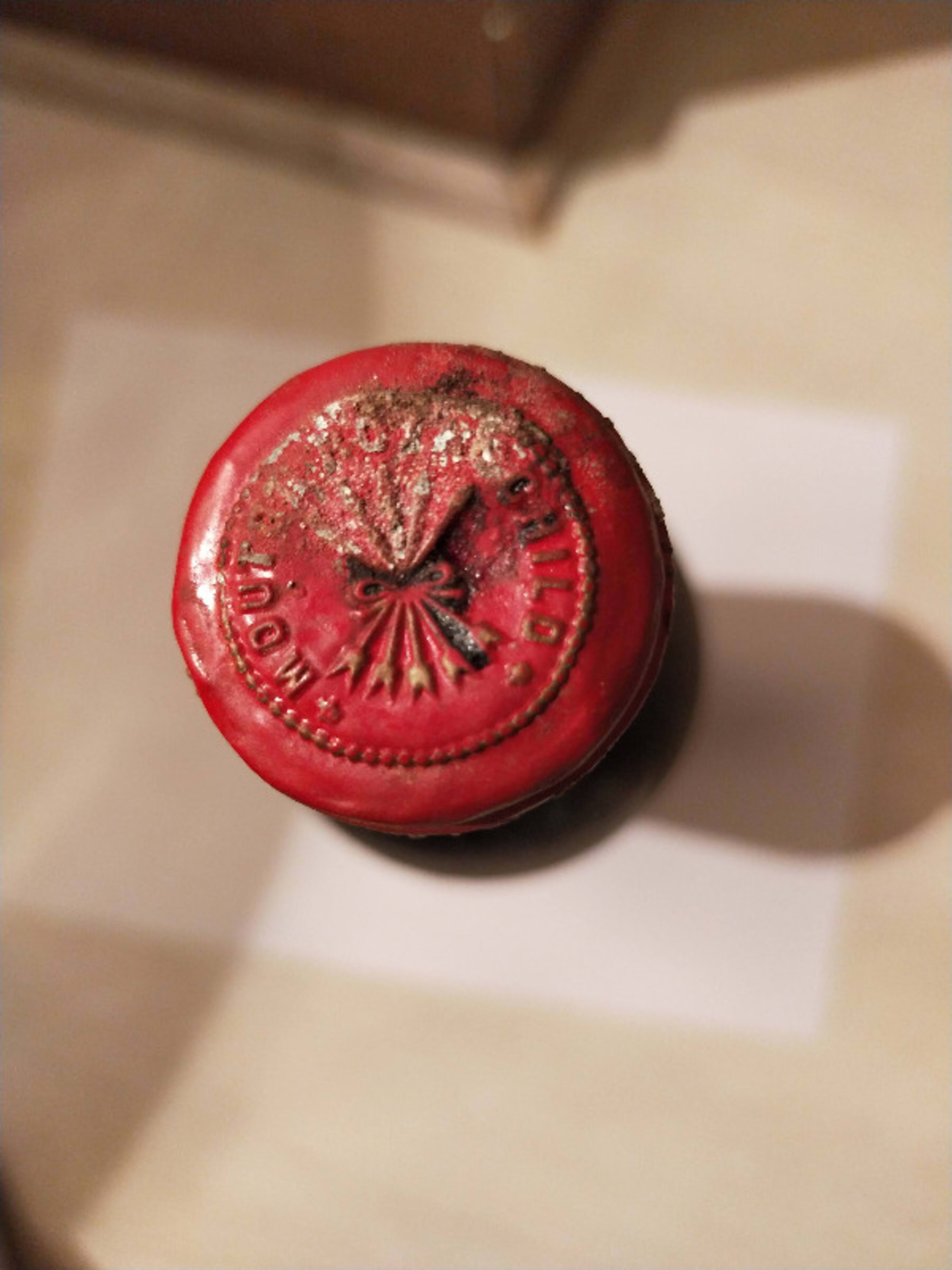 Caps