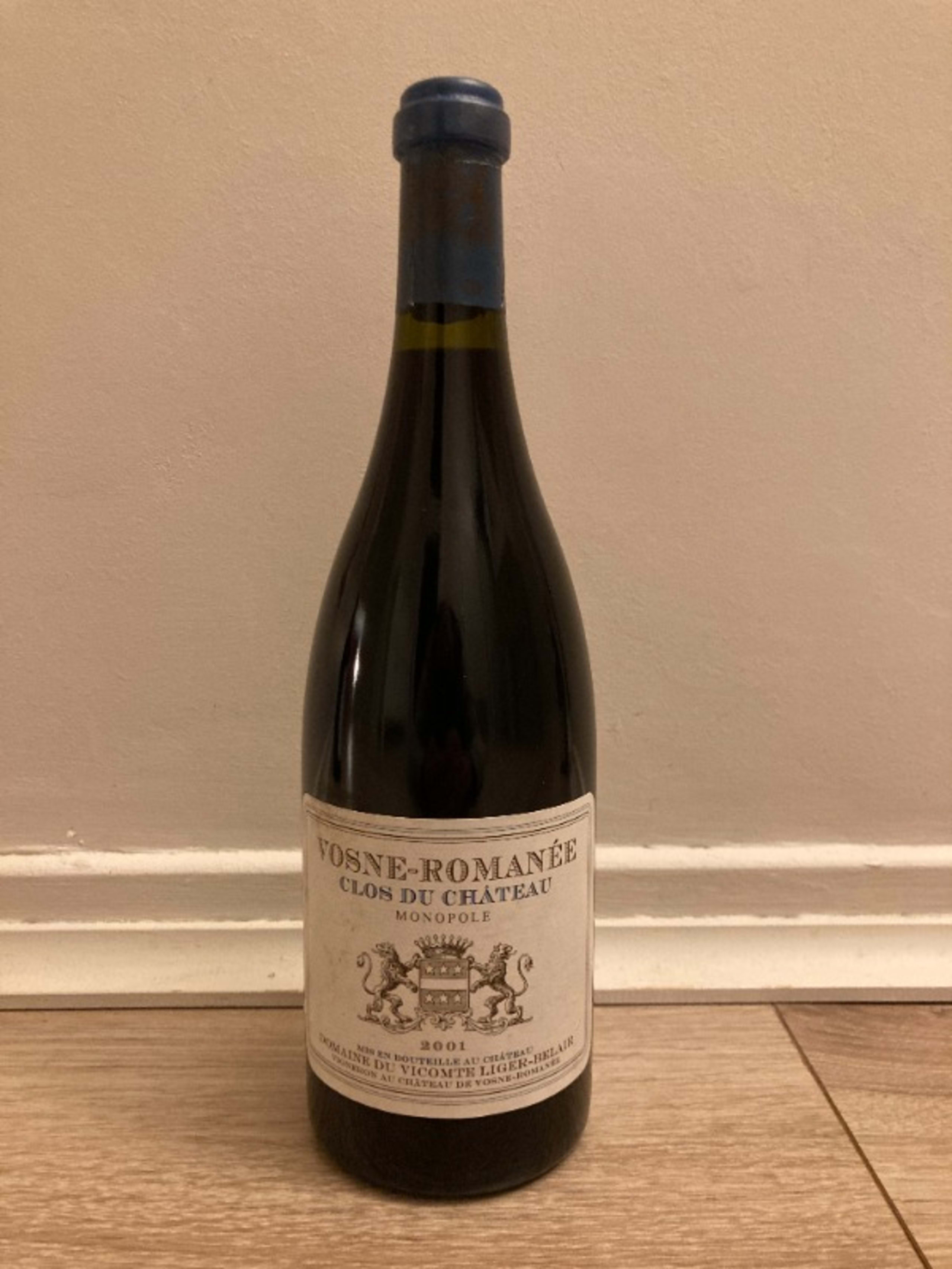 Vosne-Romanée, Clos du Château [Monopole], Domaine du Vicomte Liger-Belair, 2001