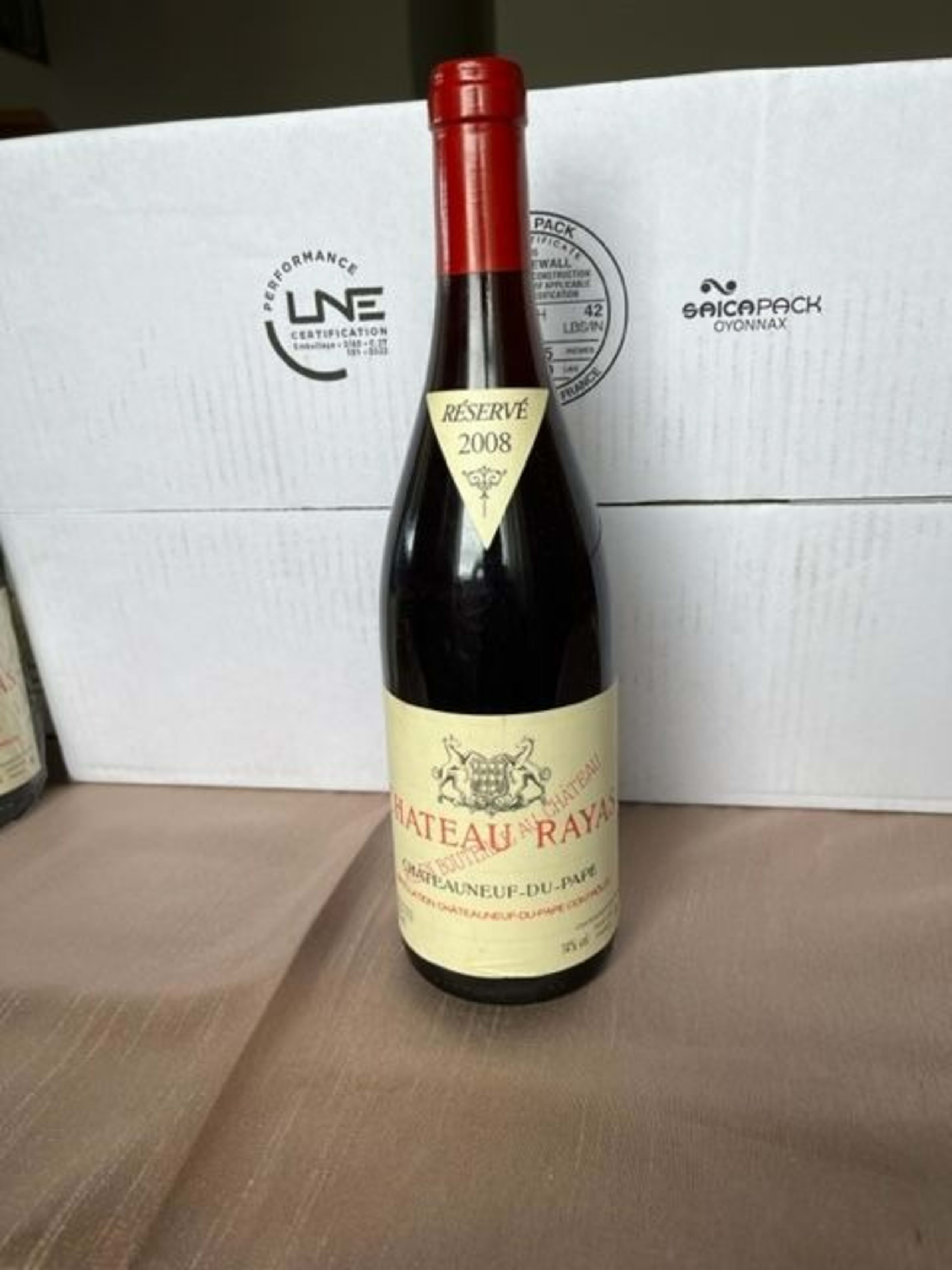 Châteauneuf-du-Pape, château Rayas, 2008