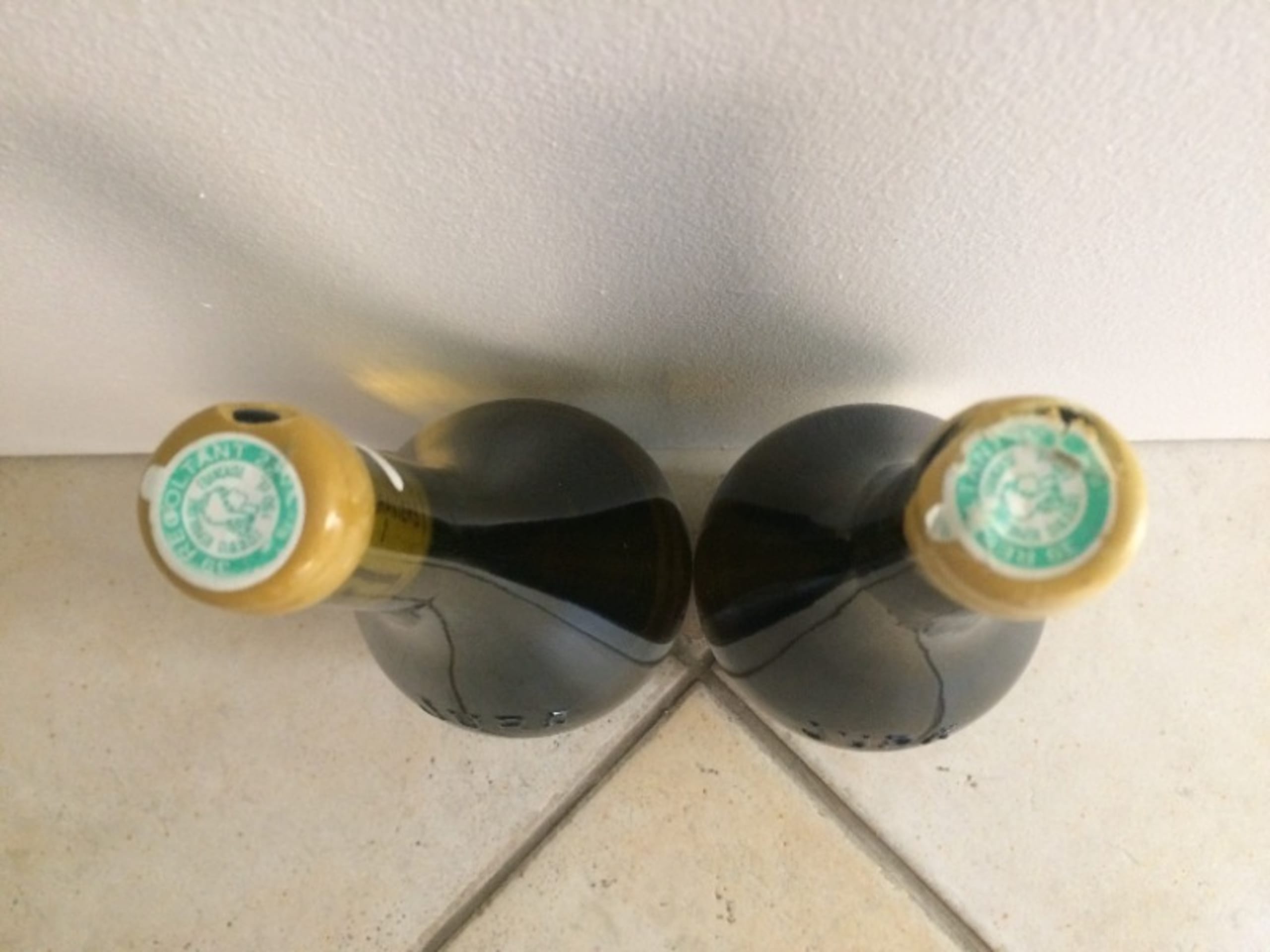 Caps