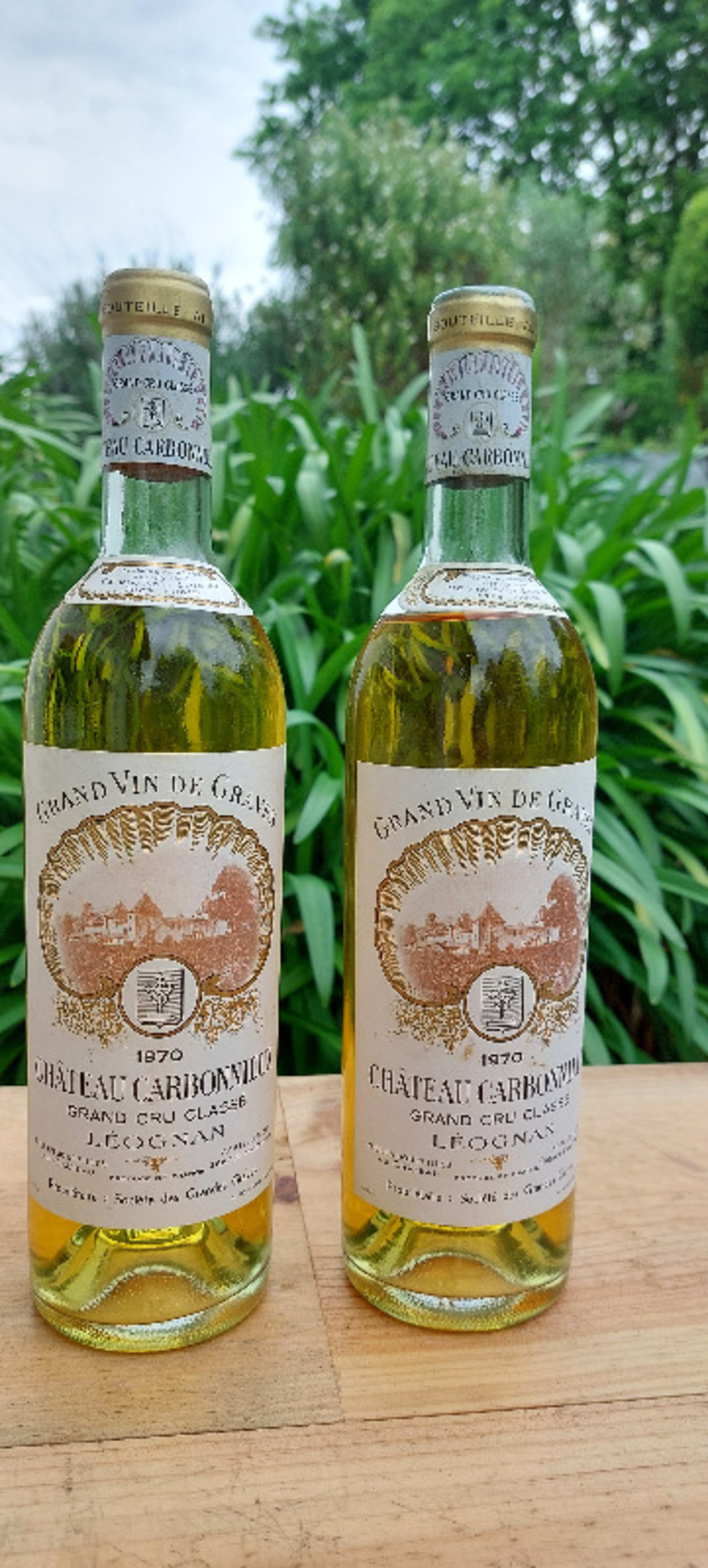 2 x Château Carbonnieux (Bc/Wh), Pessac-Léognan, 1970