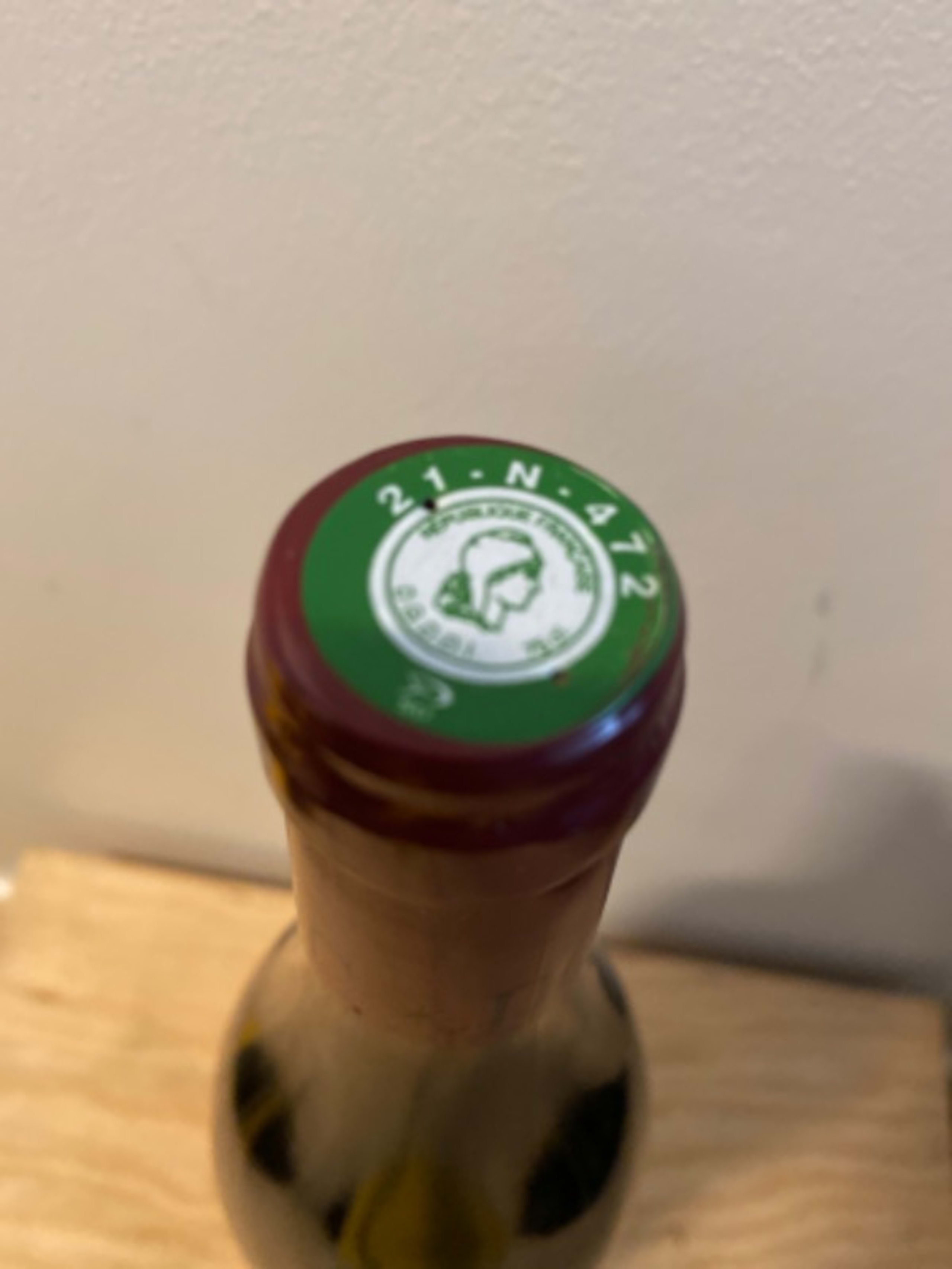 Caps