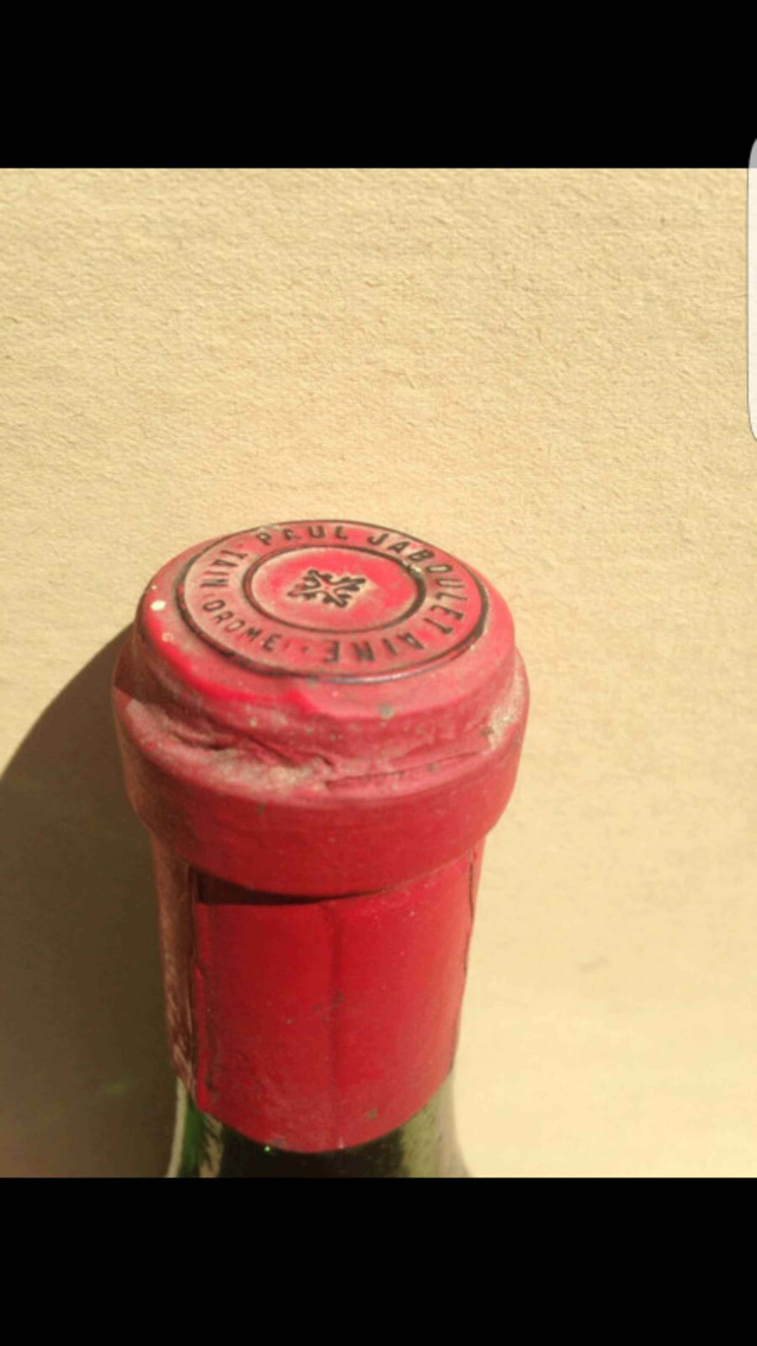Caps