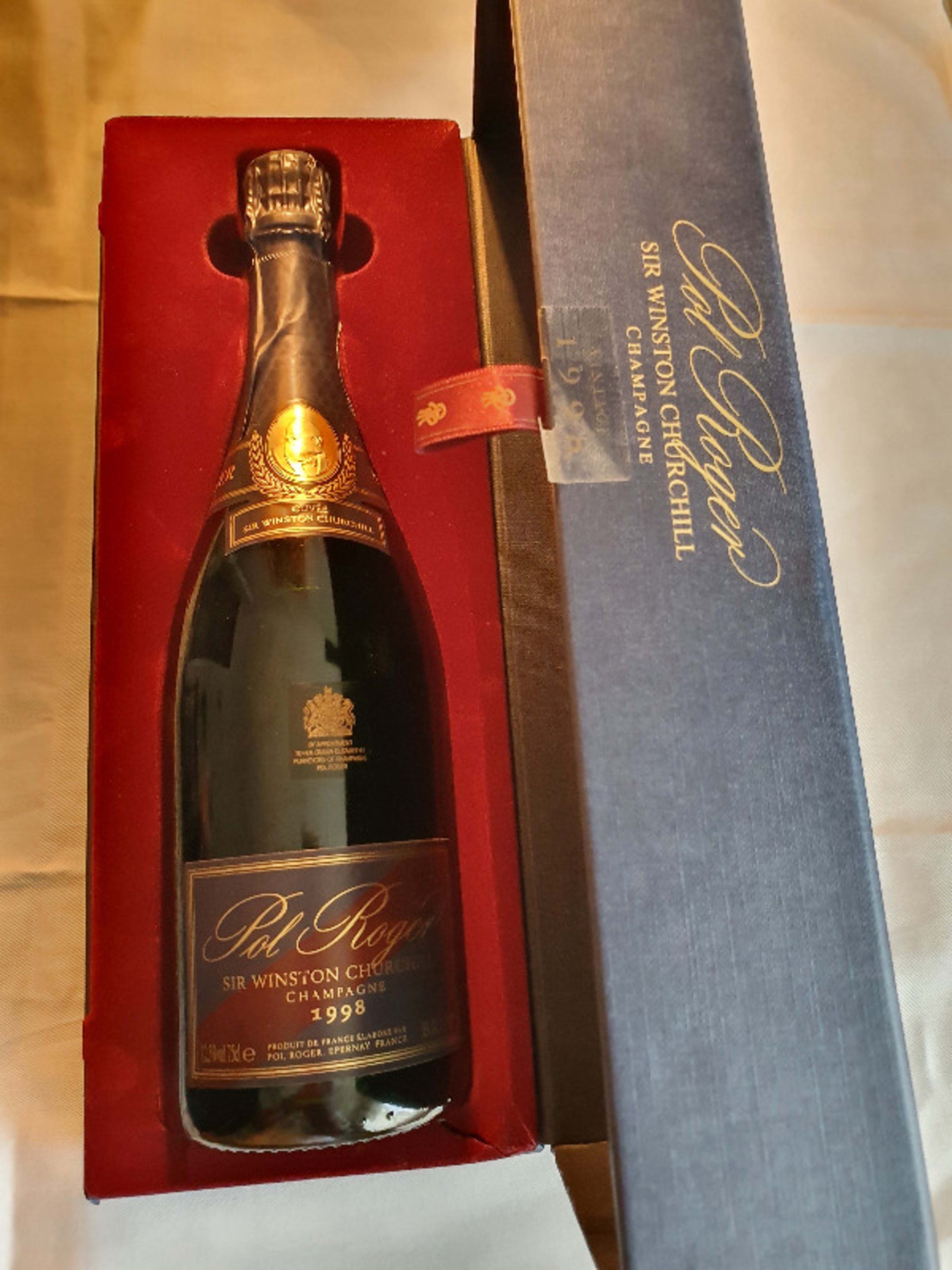 Cuvée Winston Churchill en coffret, Pol Roger, Champagne, 1998