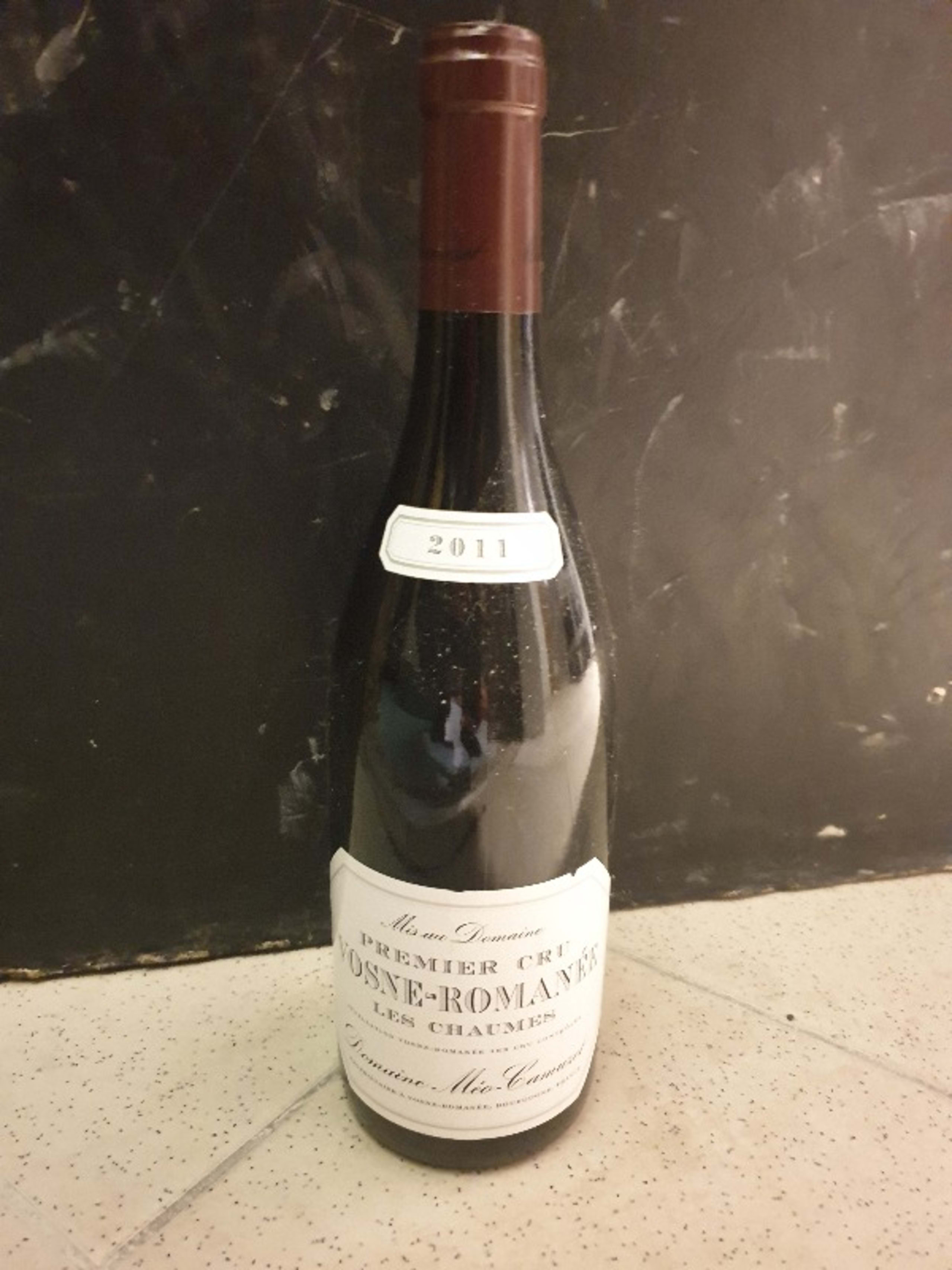 Vosne-Romanée, 1er Cru Les Chaumes, Meo Camuzet, 2011