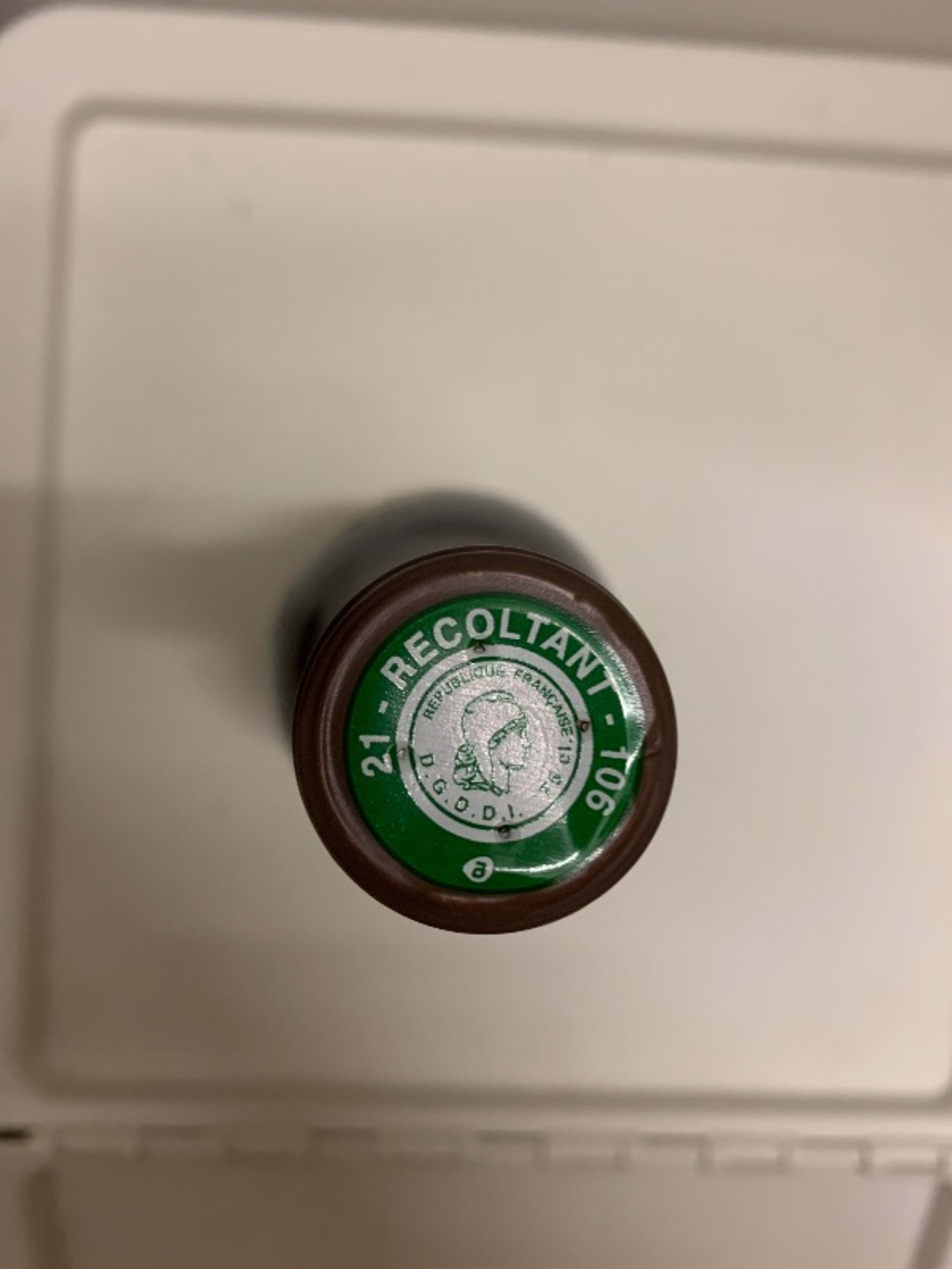 Caps