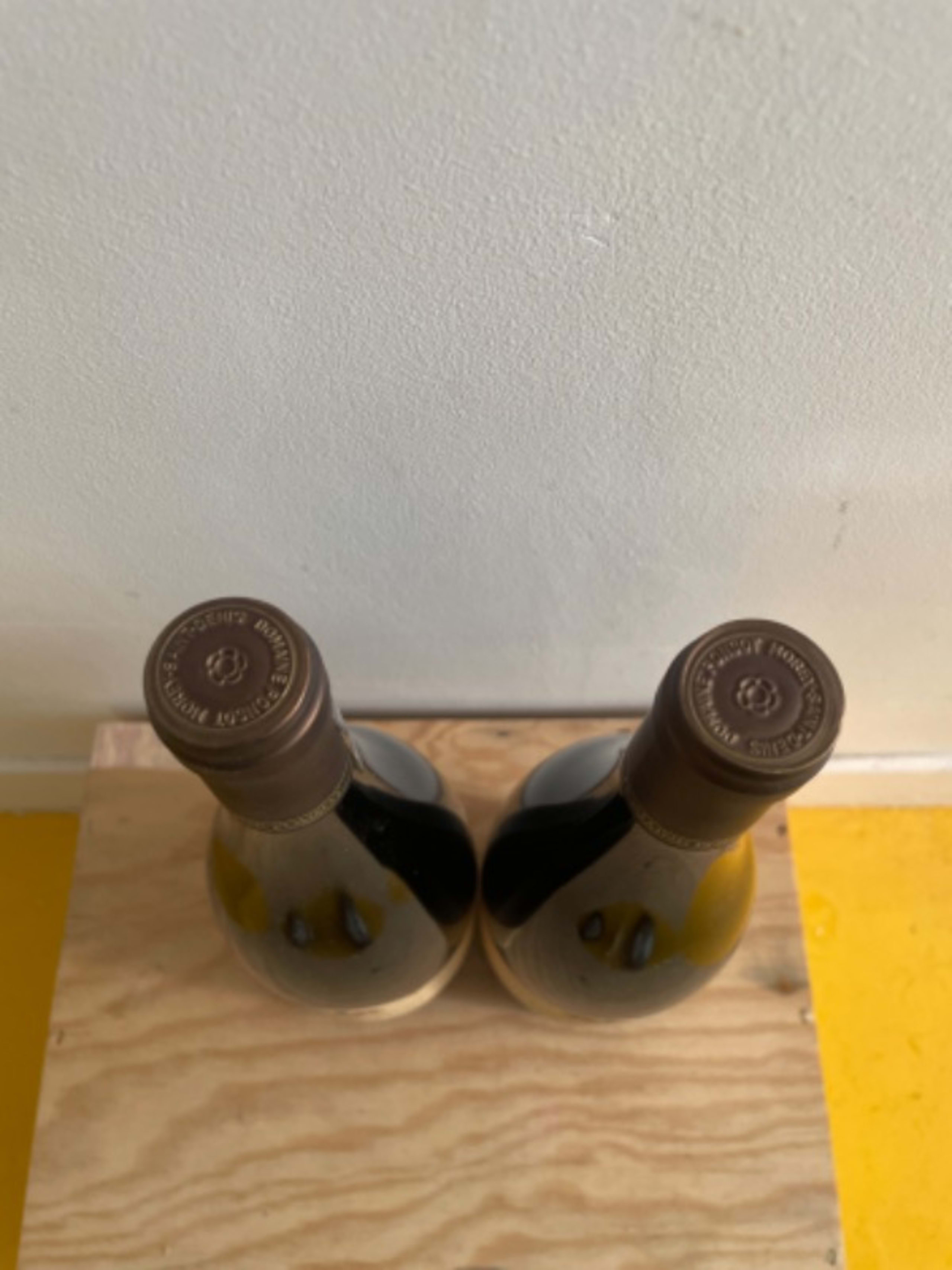 Caps
