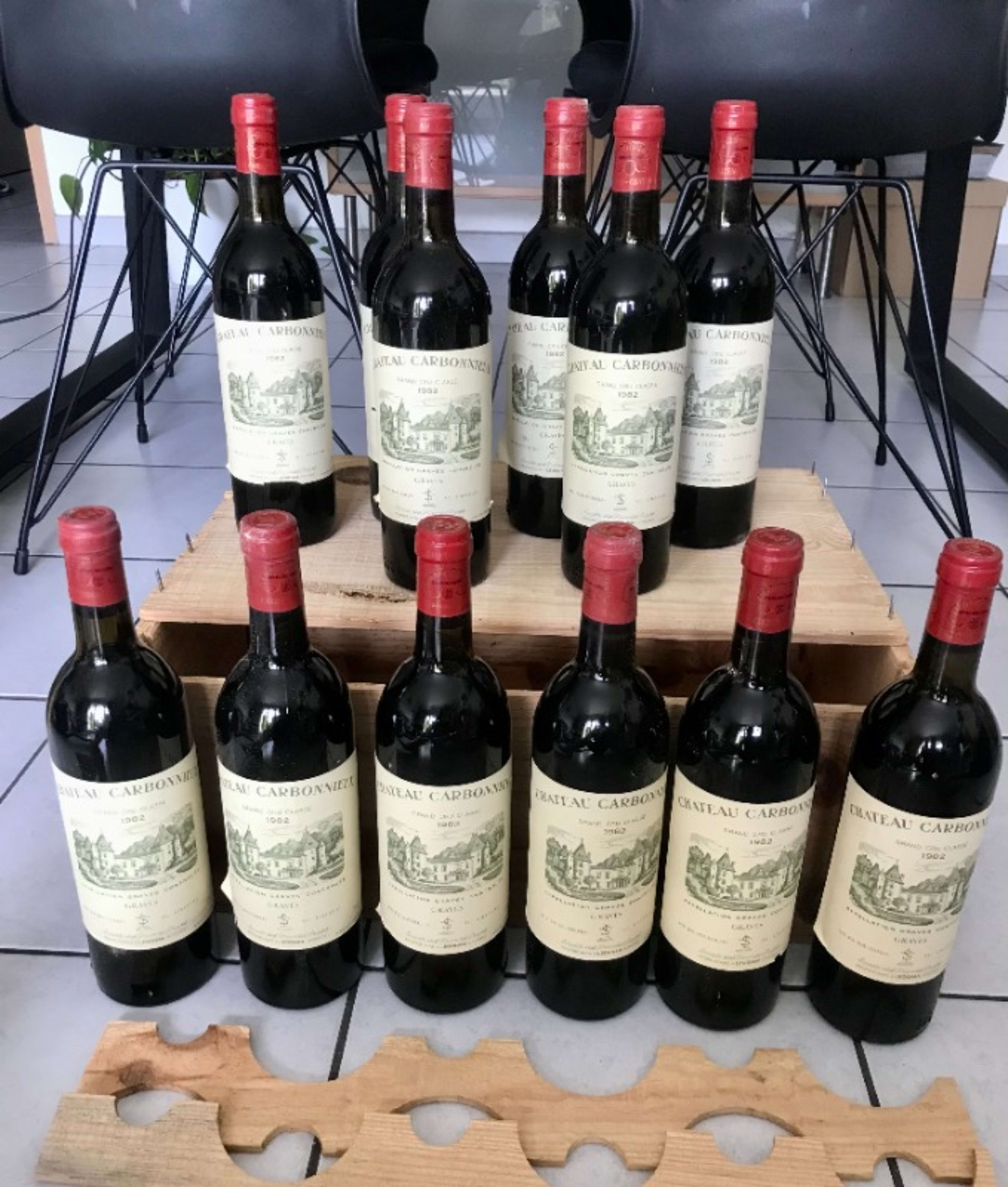 CBO/OWC12 x château Carbonnieux, Graves, 1982